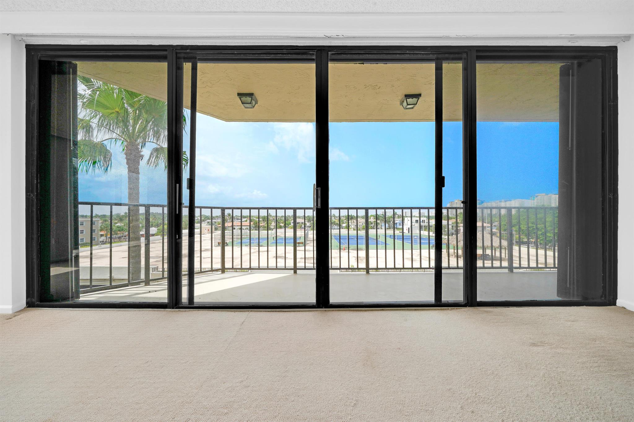 859 Jeffery Street 502