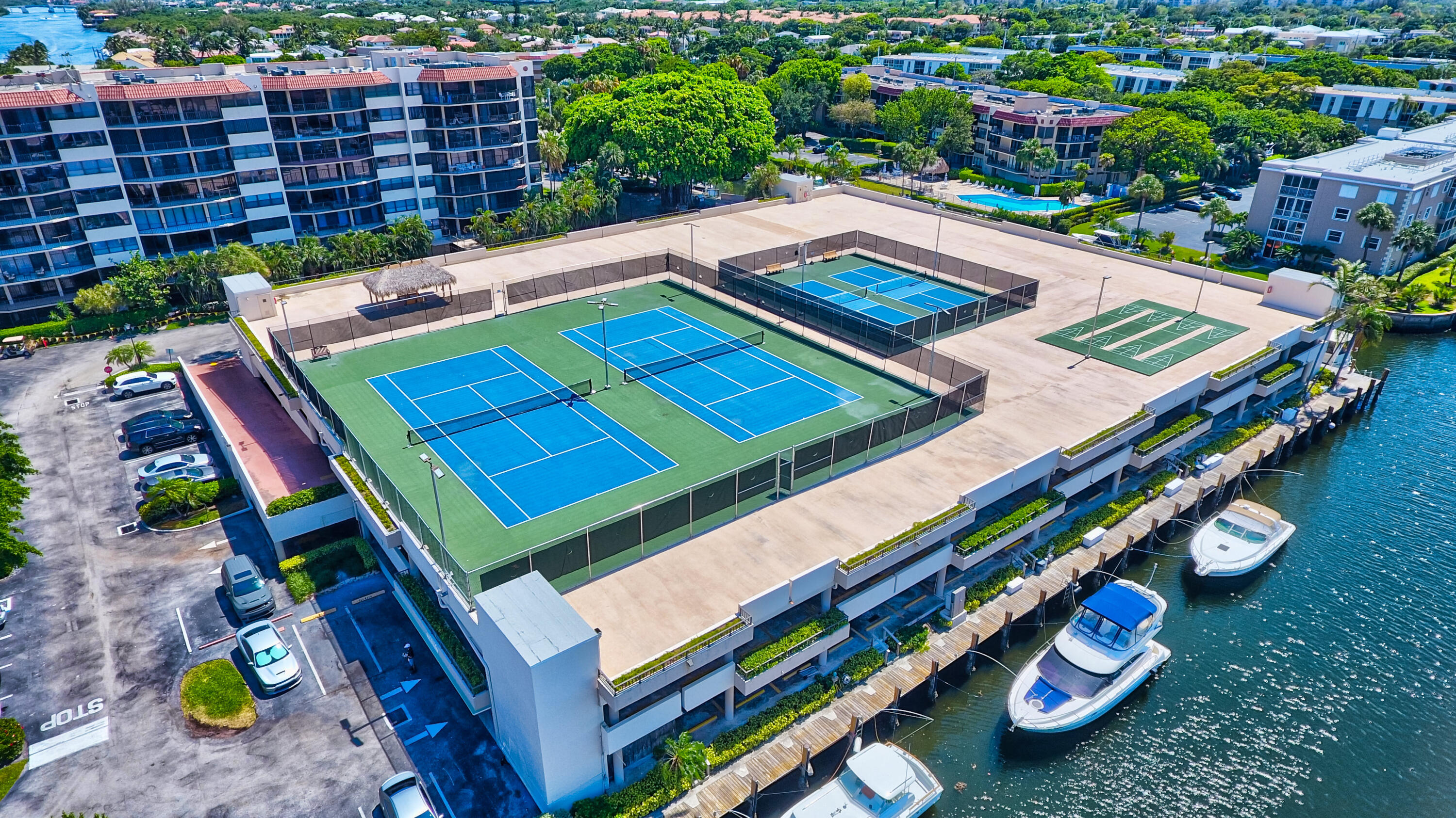 859 Jeffery Street 502