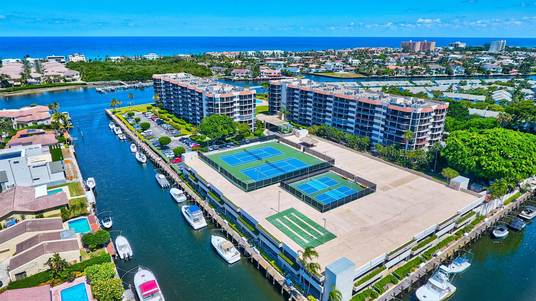 859 Jeffery Street 502