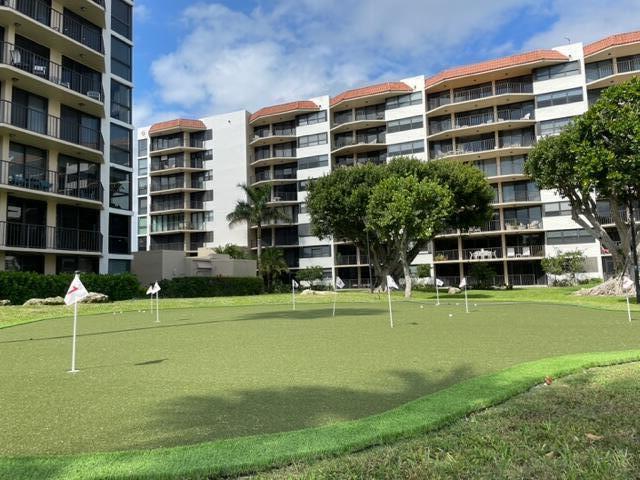 859 Jeffery Street 502