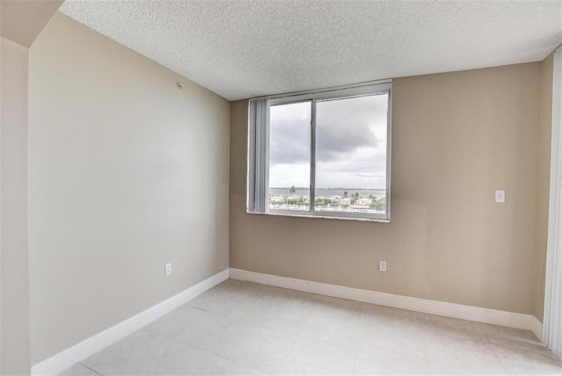 1200 Scotia Drive 508