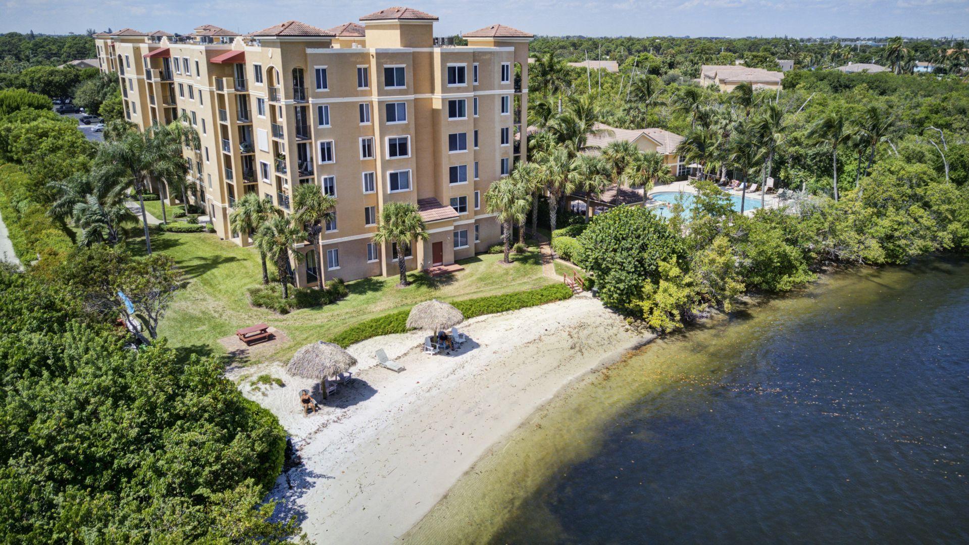 1200 Scotia Drive 508