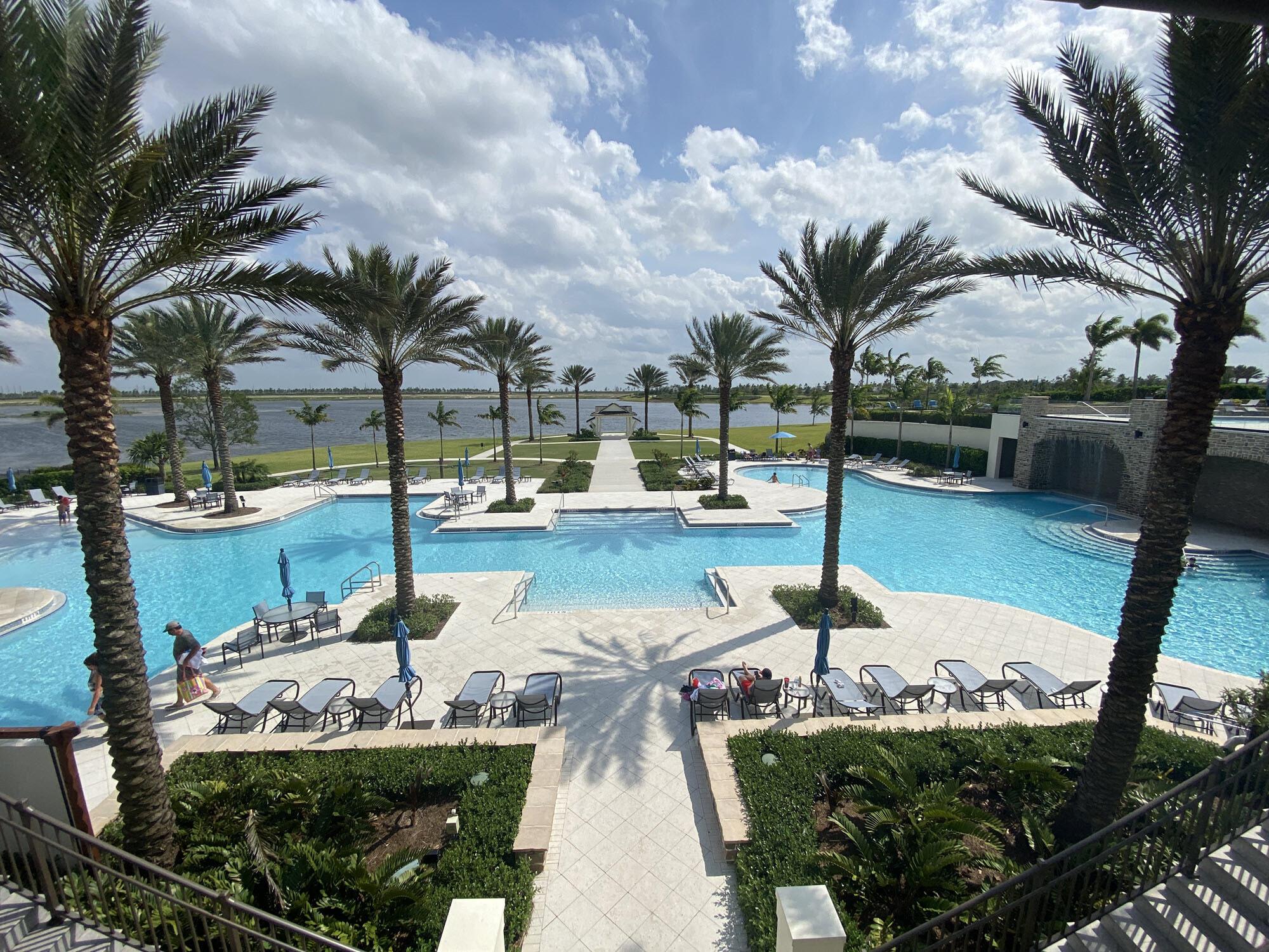 1396 Bushel Xing Crossing