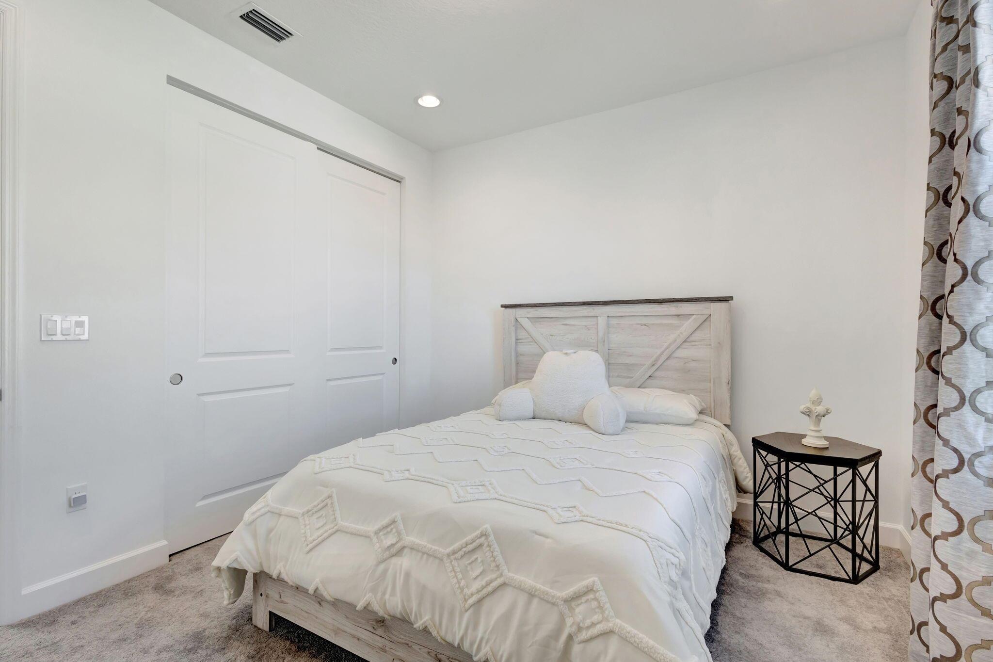 1396 Bushel Xing Crossing