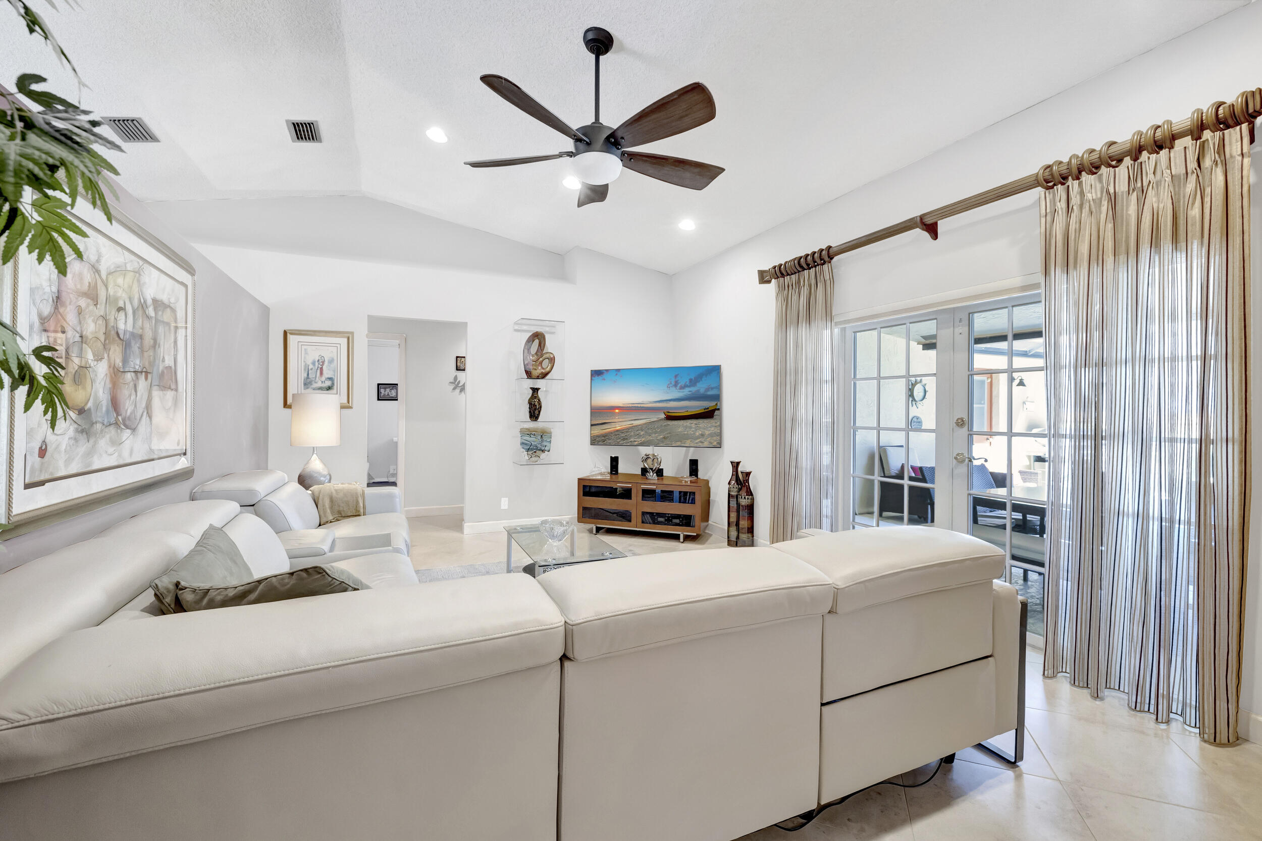 1912 NW 80th Avenue W