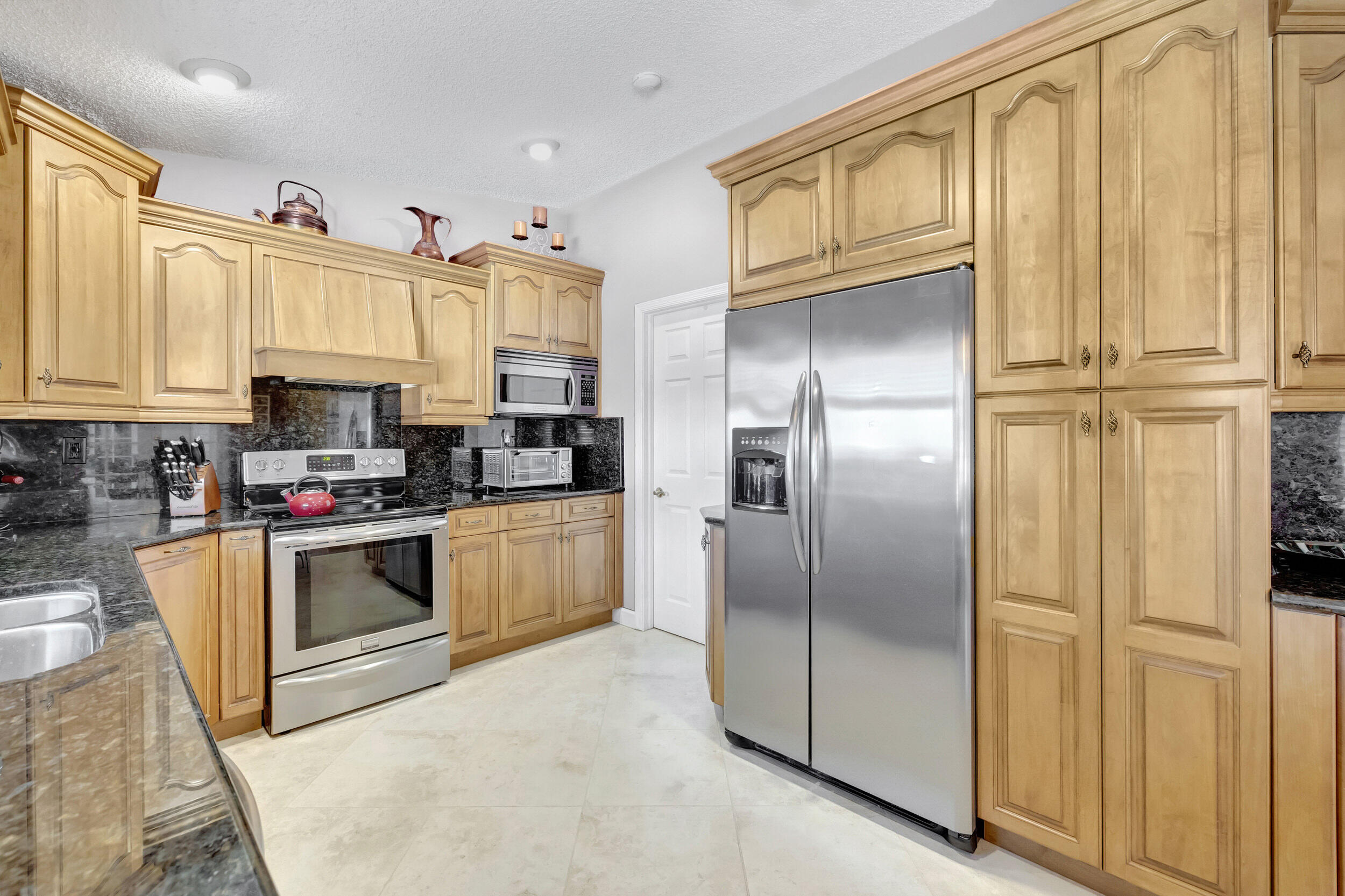 1912 NW 80th Avenue W