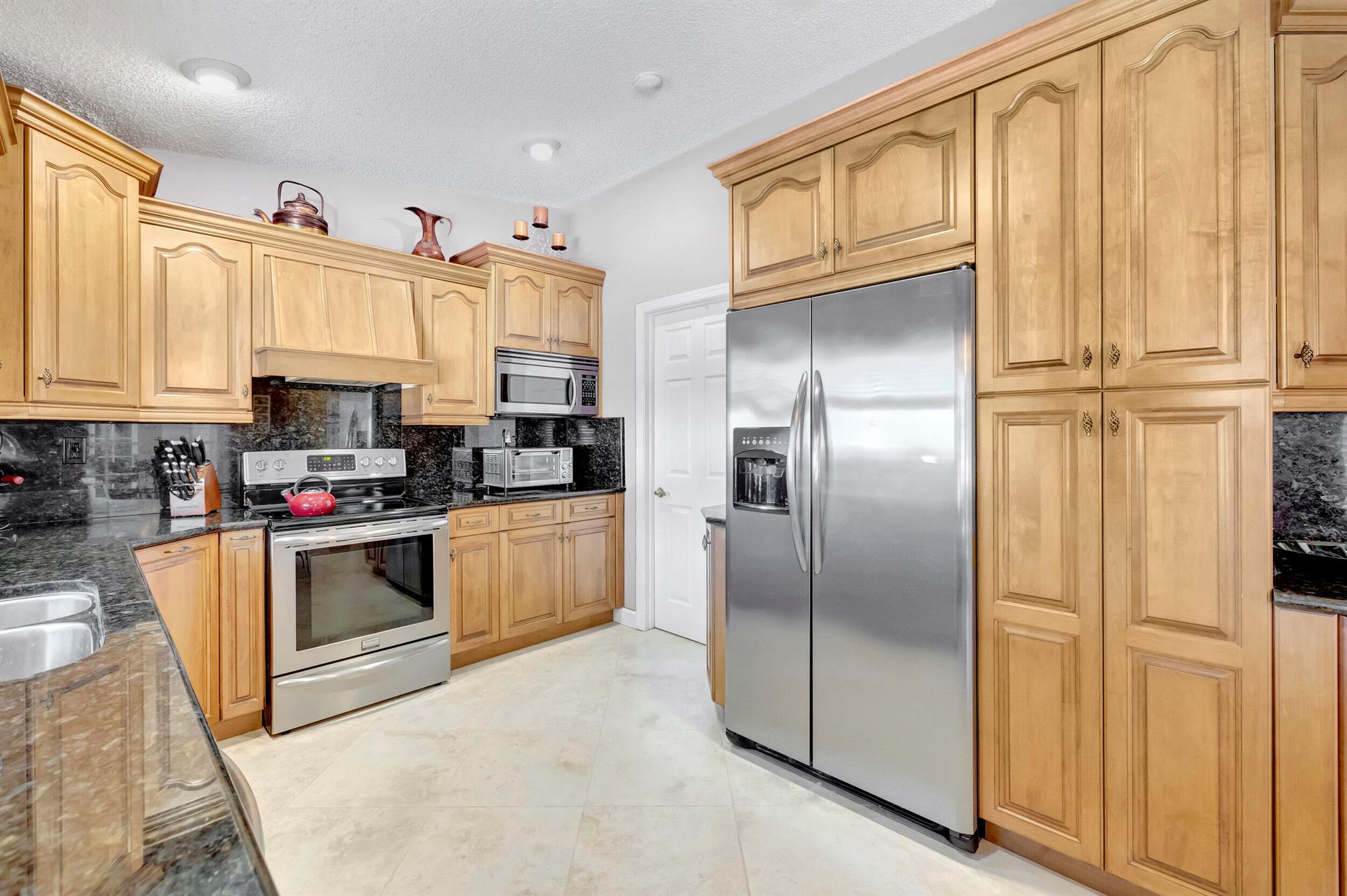 1912 NW 80th Avenue W