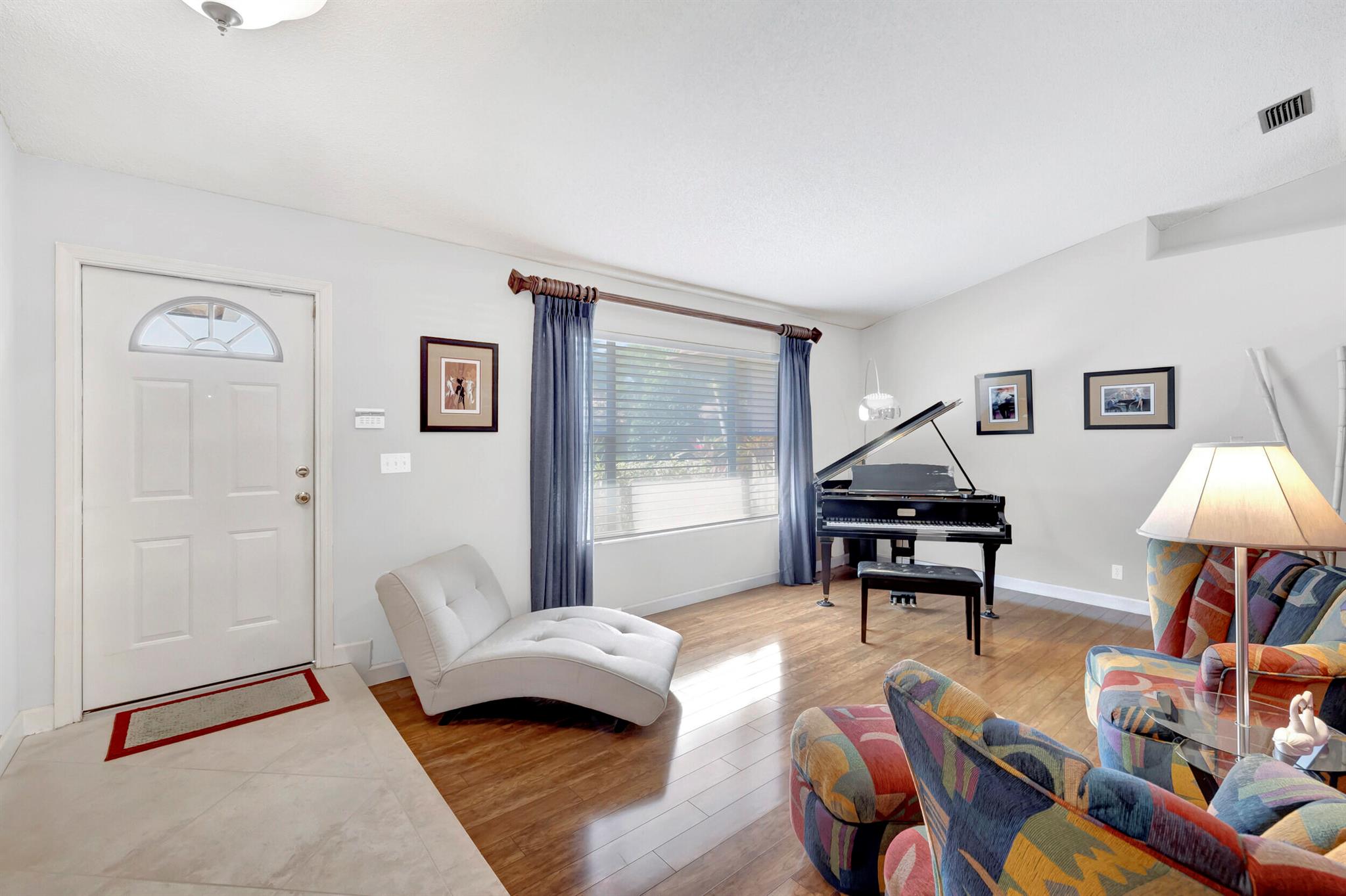 1912 NW 80th Avenue W