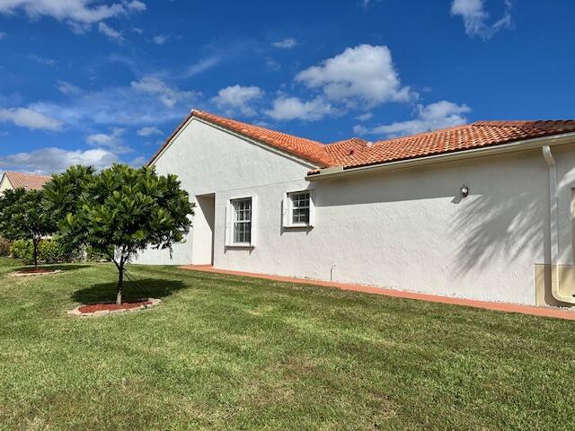 6277 Heliconia Road