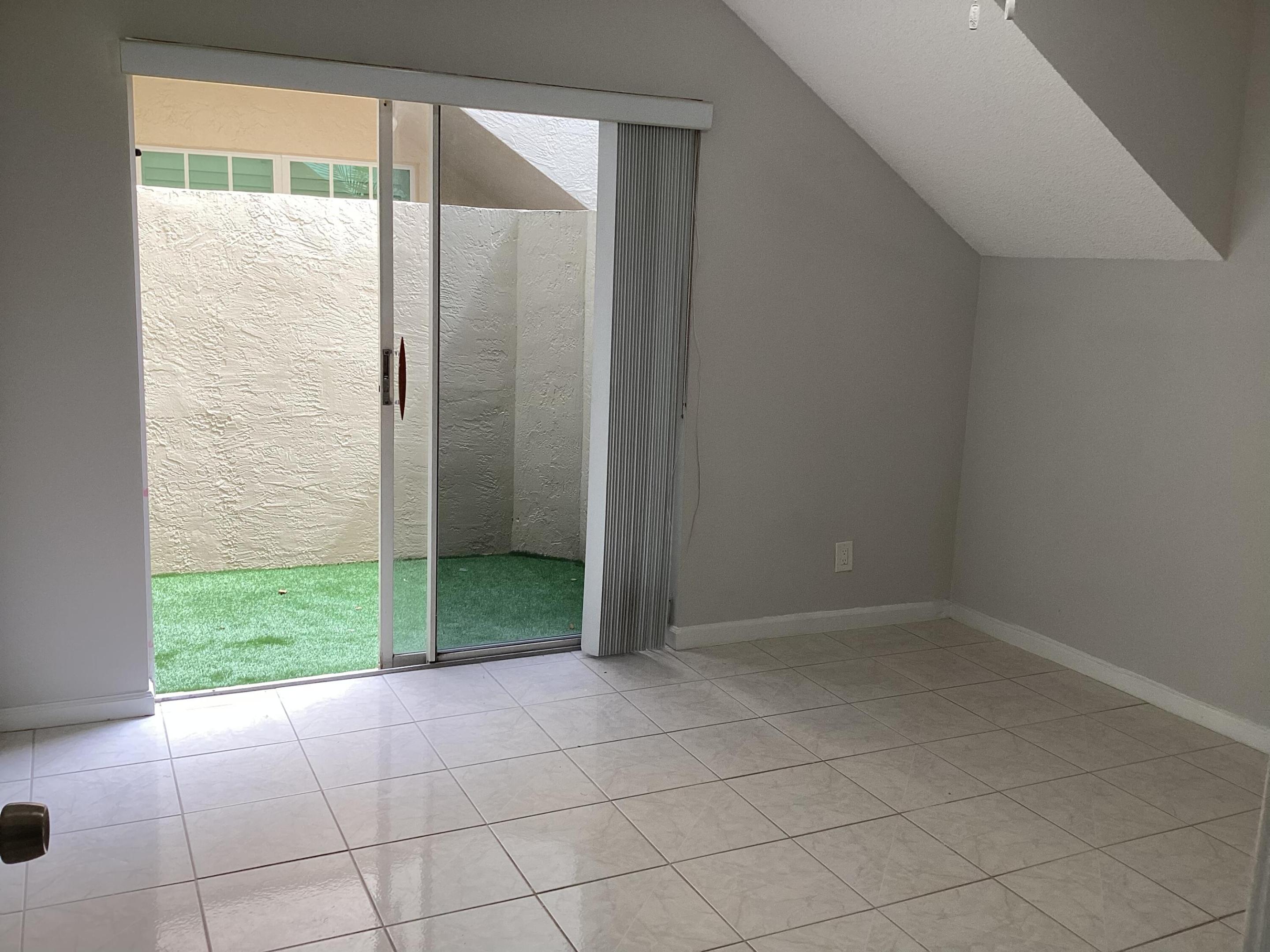 17288 Boca Club Boulevard 2001