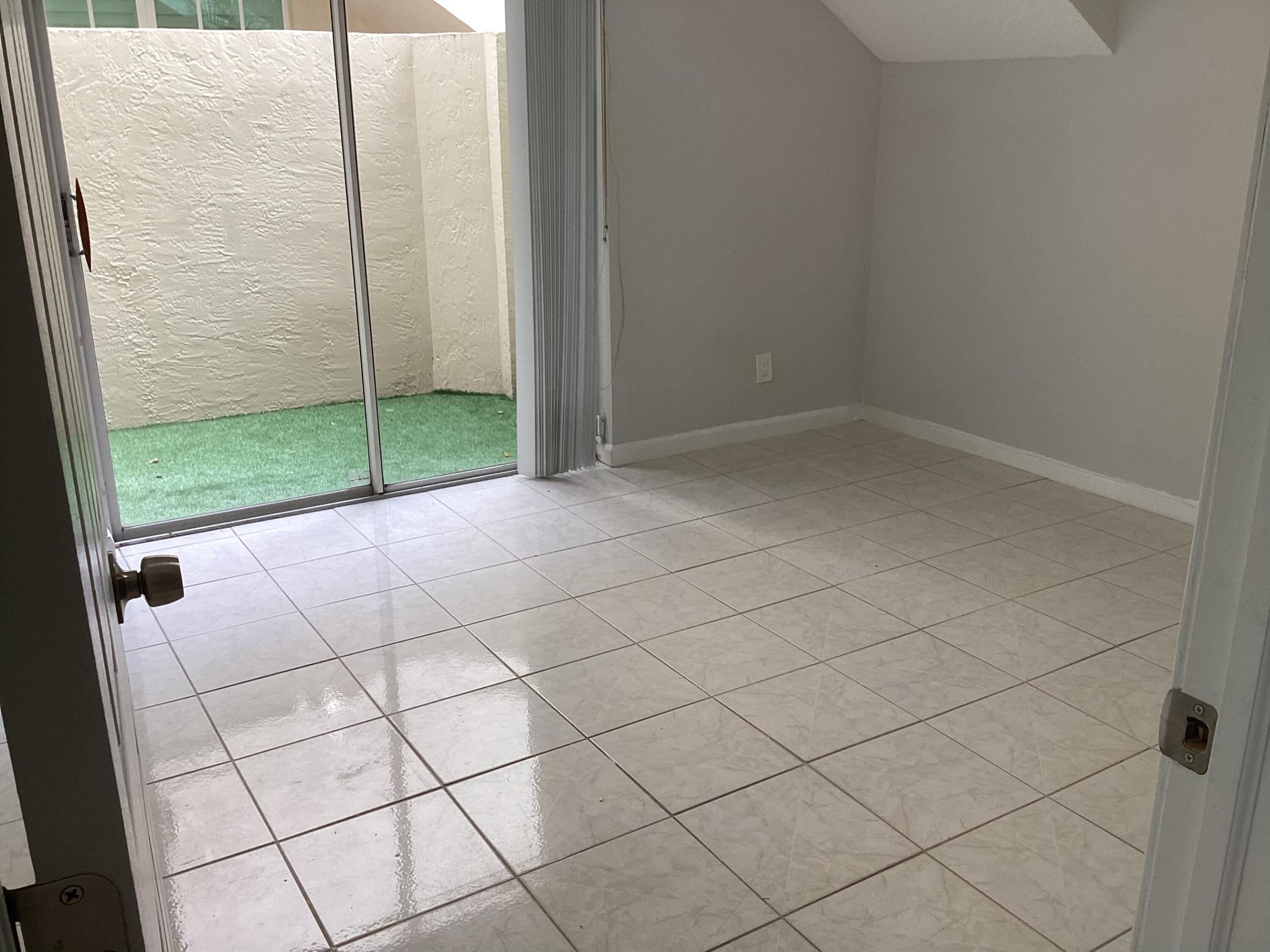 17288 Boca Club Boulevard 2001