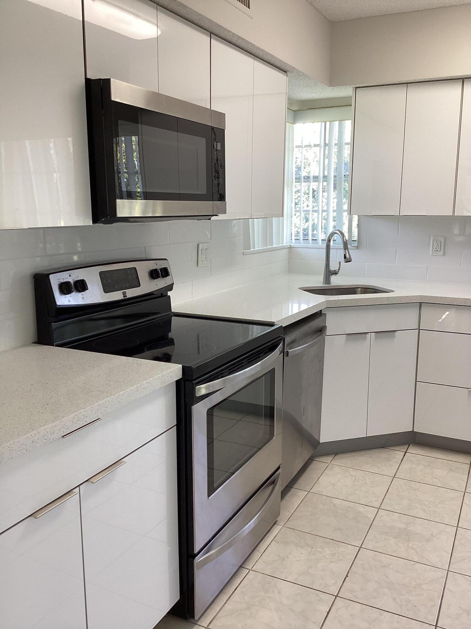 17288 Boca Club Boulevard 2001