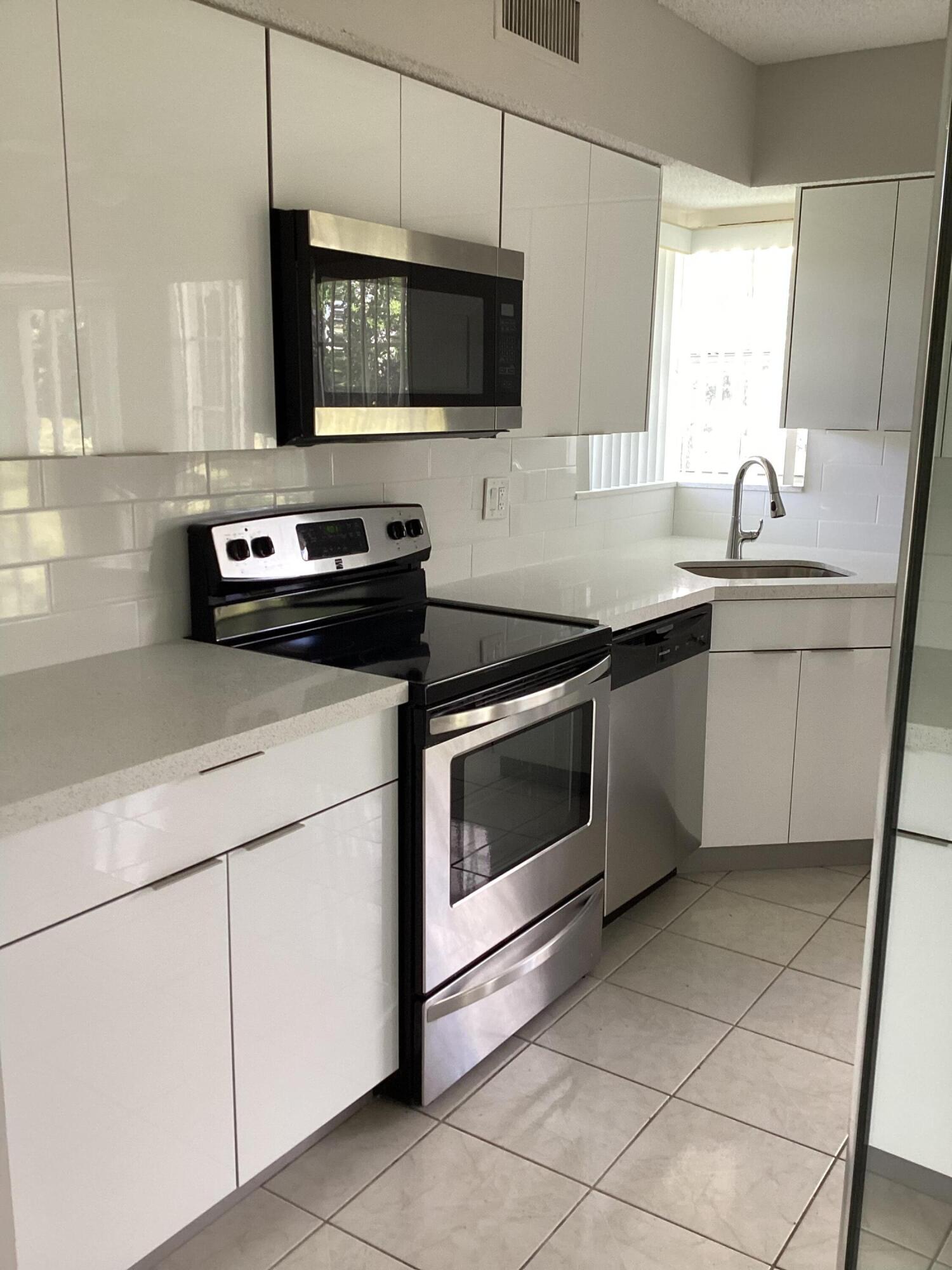 17288 Boca Club Boulevard 2001