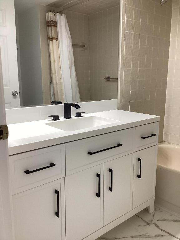 17288 Boca Club Boulevard 2001