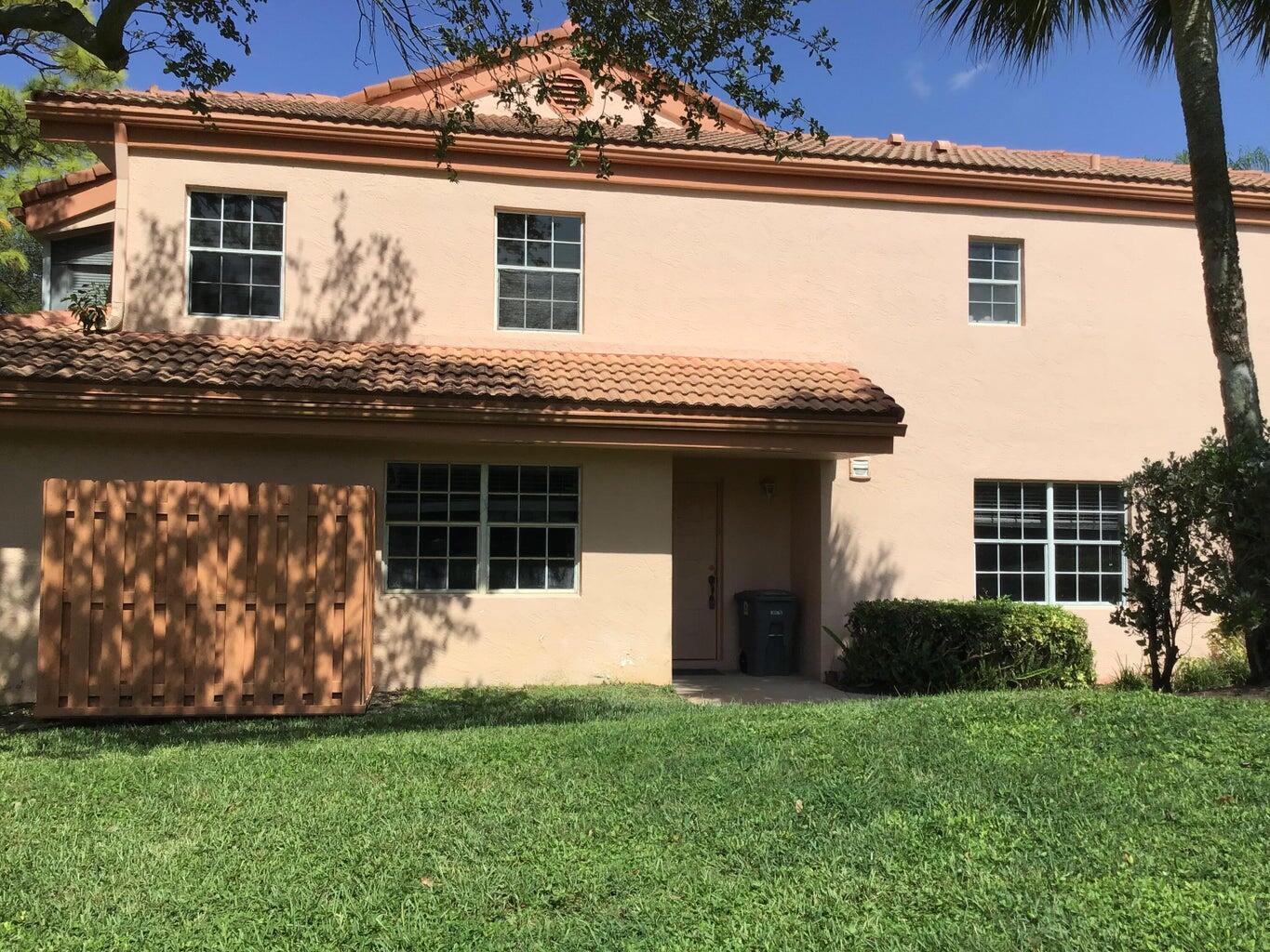 17288 Boca Club Boulevard 2001