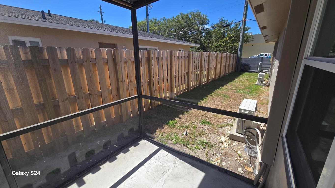 4761 NE 21 Terrace 1