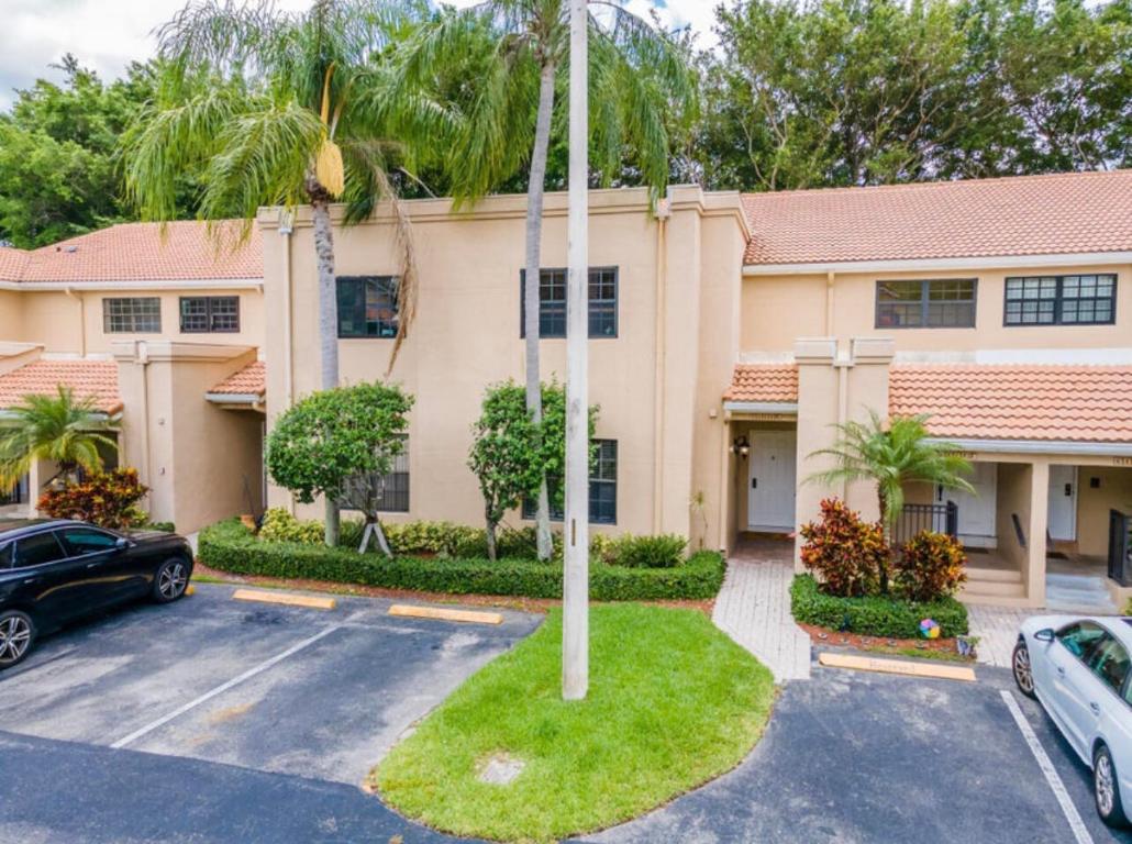 6666 Montego Bay Boulevard E