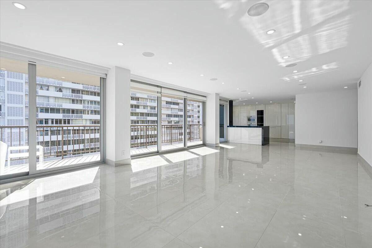 1180 S Ocean Boulevard 8-A