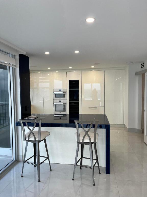 1180 S Ocean Boulevard 8-A