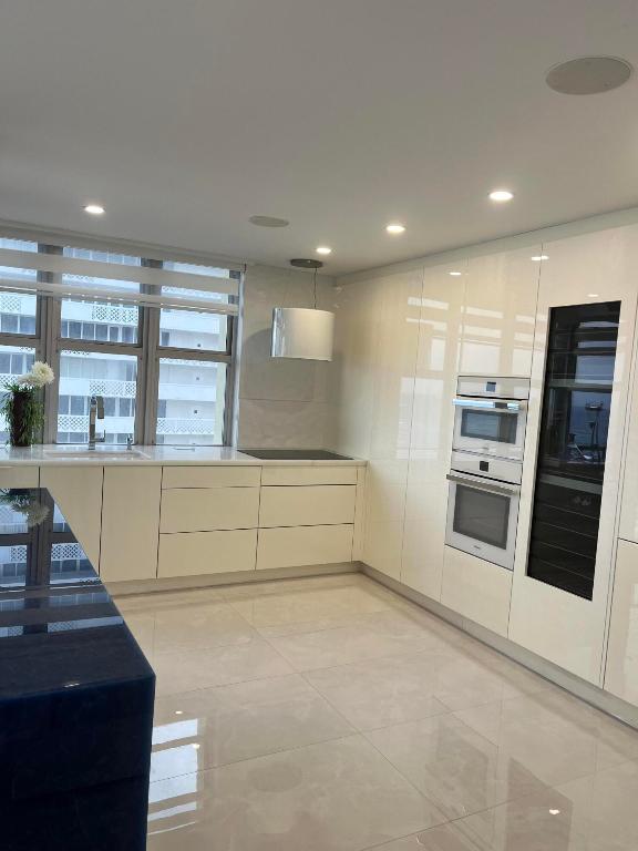 1180 S Ocean Boulevard 8-A