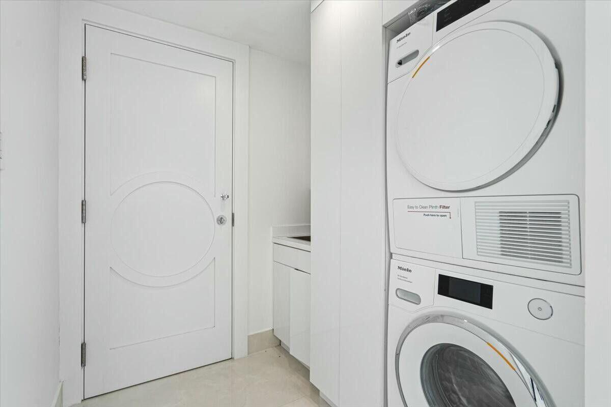 1180 S Ocean Boulevard 8-A