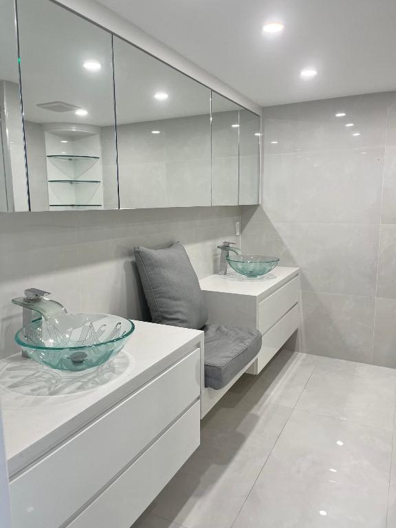 1180 S Ocean Boulevard 8-A