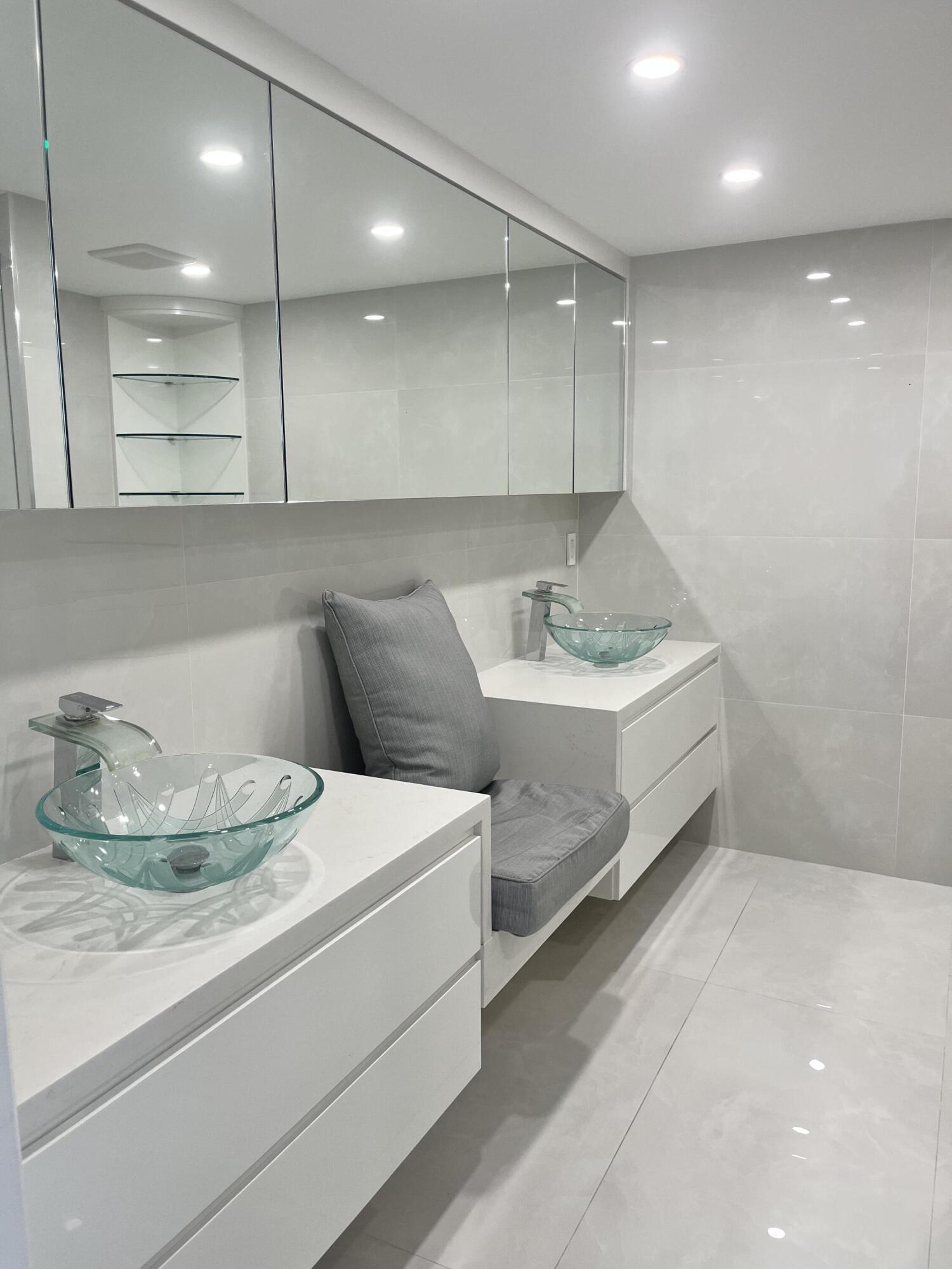 1180 S Ocean Boulevard 8-A