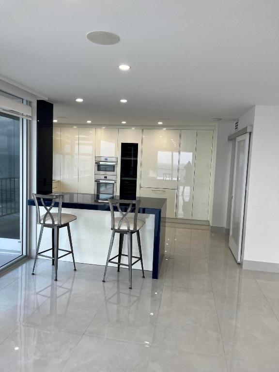 1180 S Ocean Boulevard 8-A