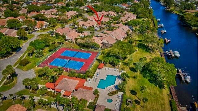 23344 Water Circle