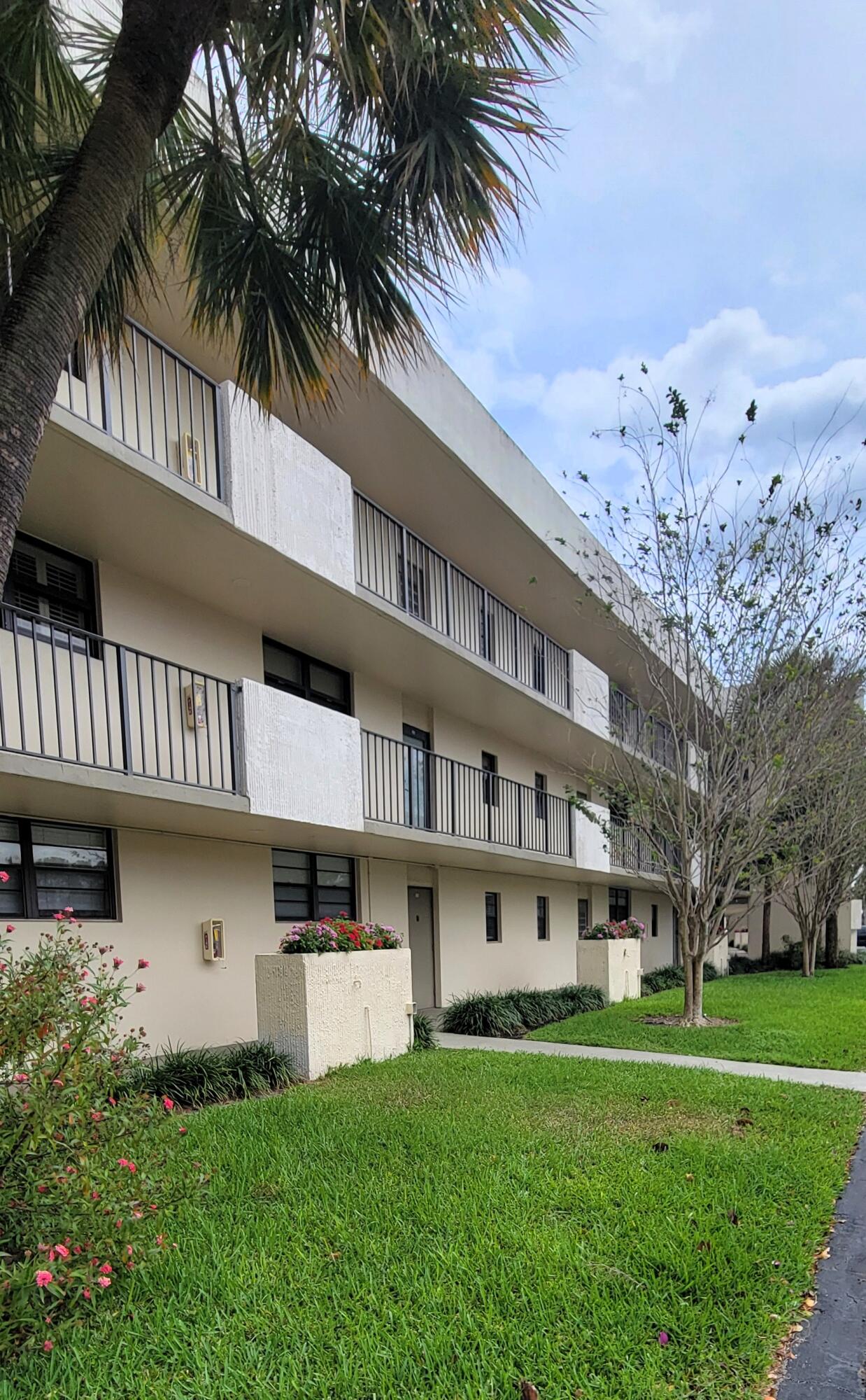 2420 Deer Creek Country Club Boulevard 107-D