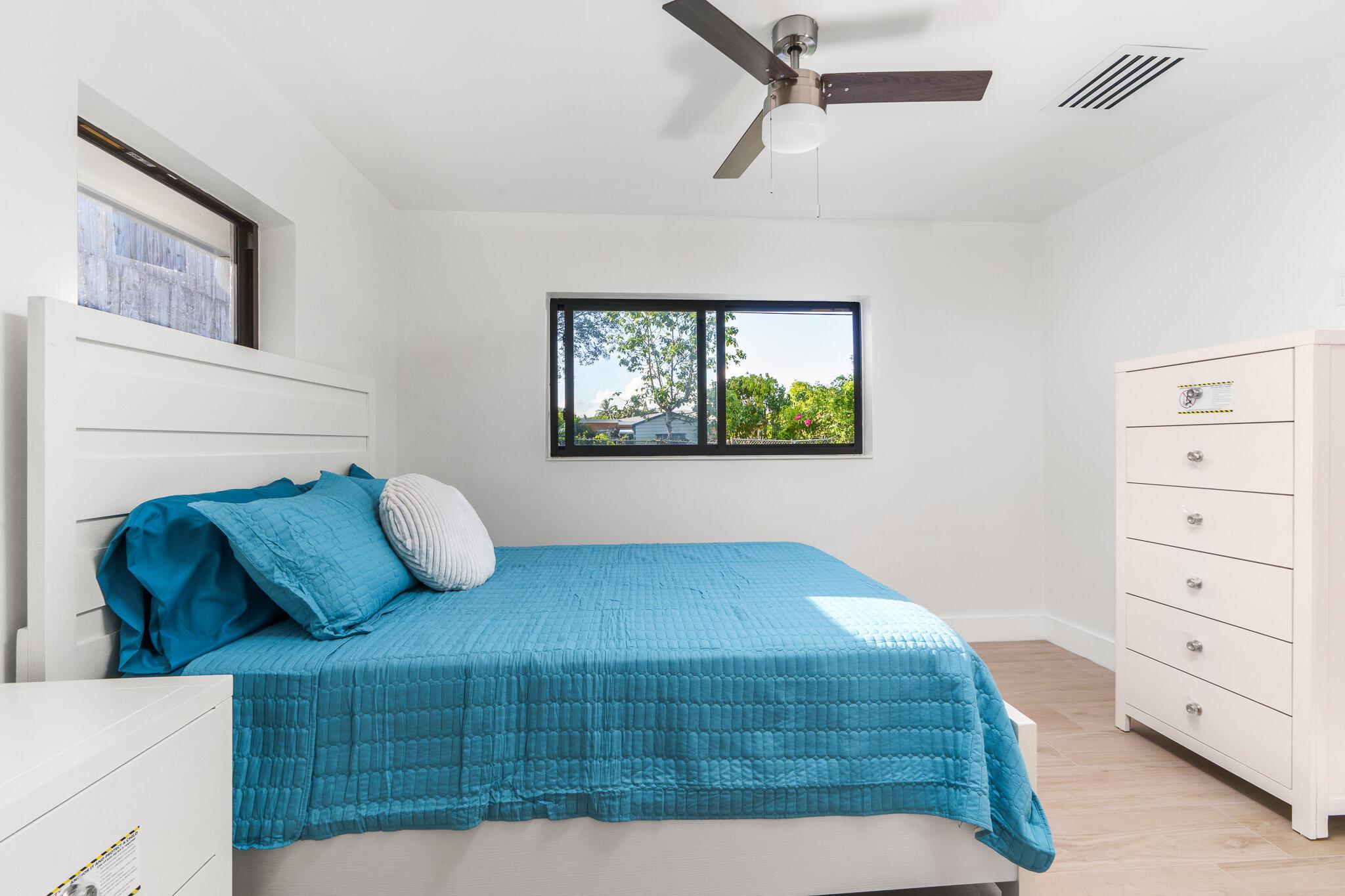 305 De Carie Street