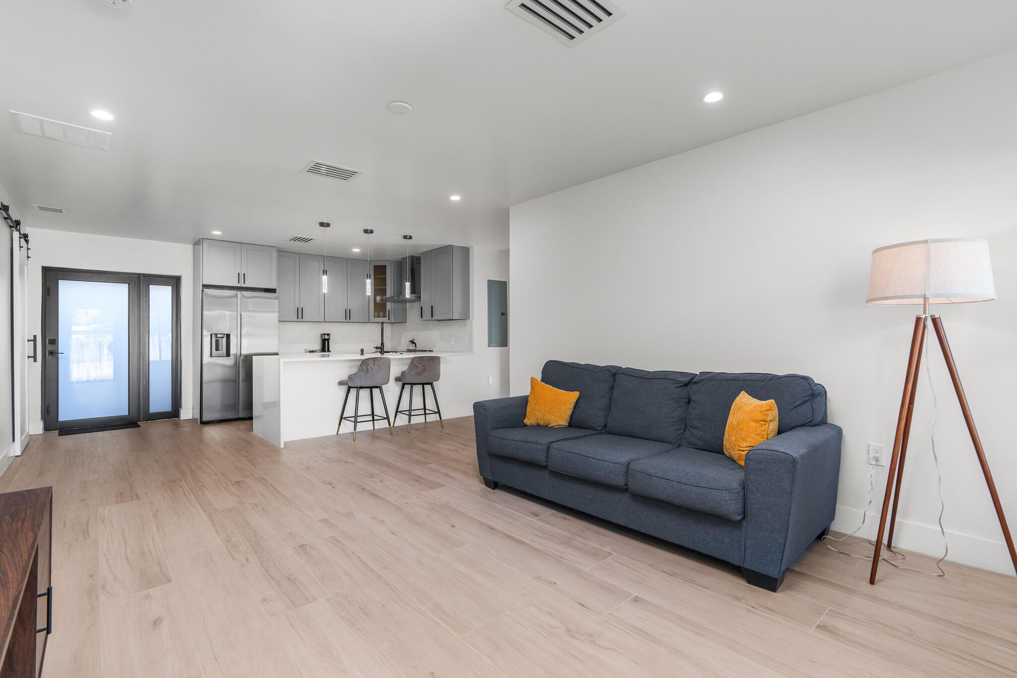 305 De Carie Street