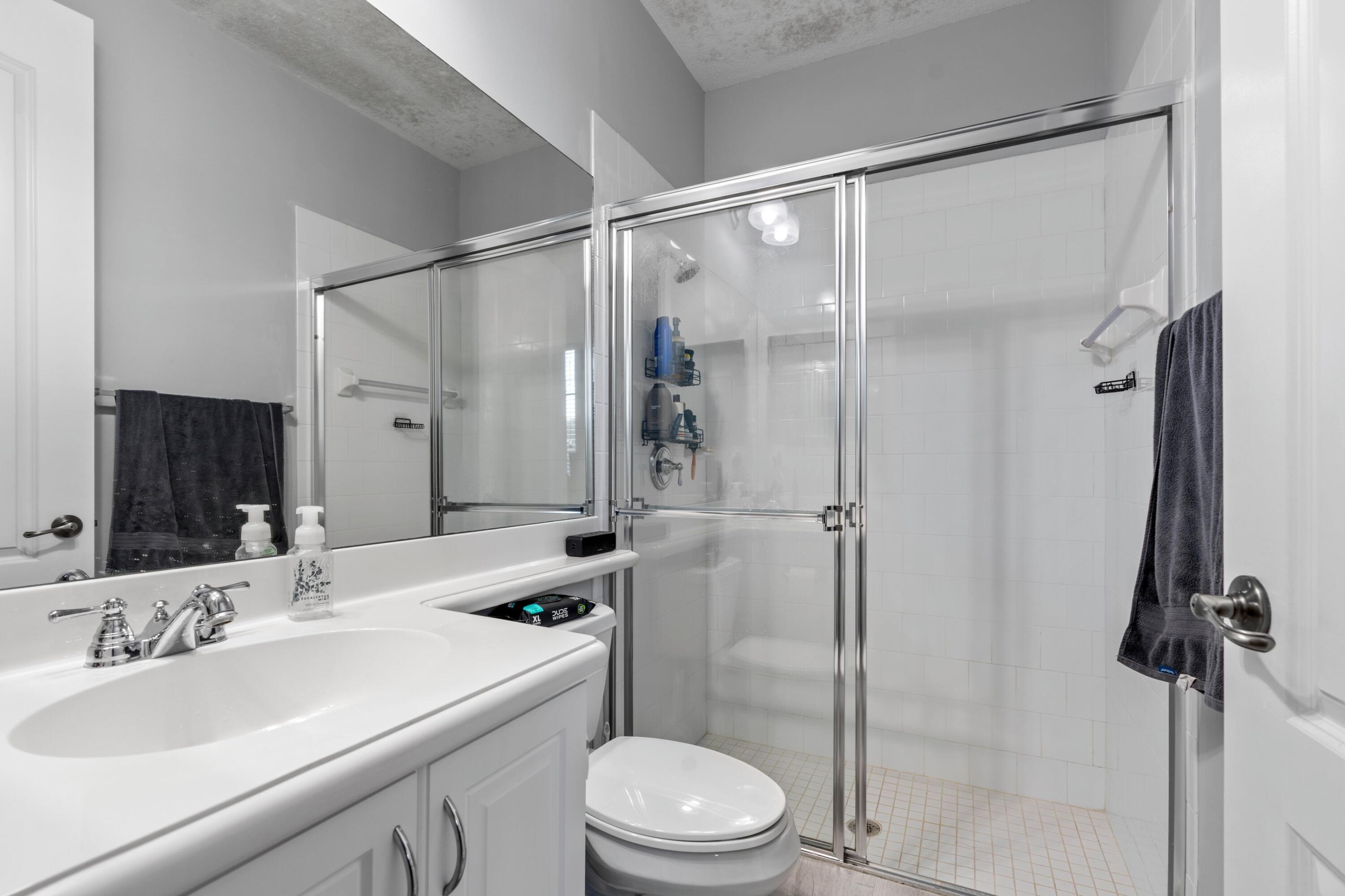 559 NW 35th Place