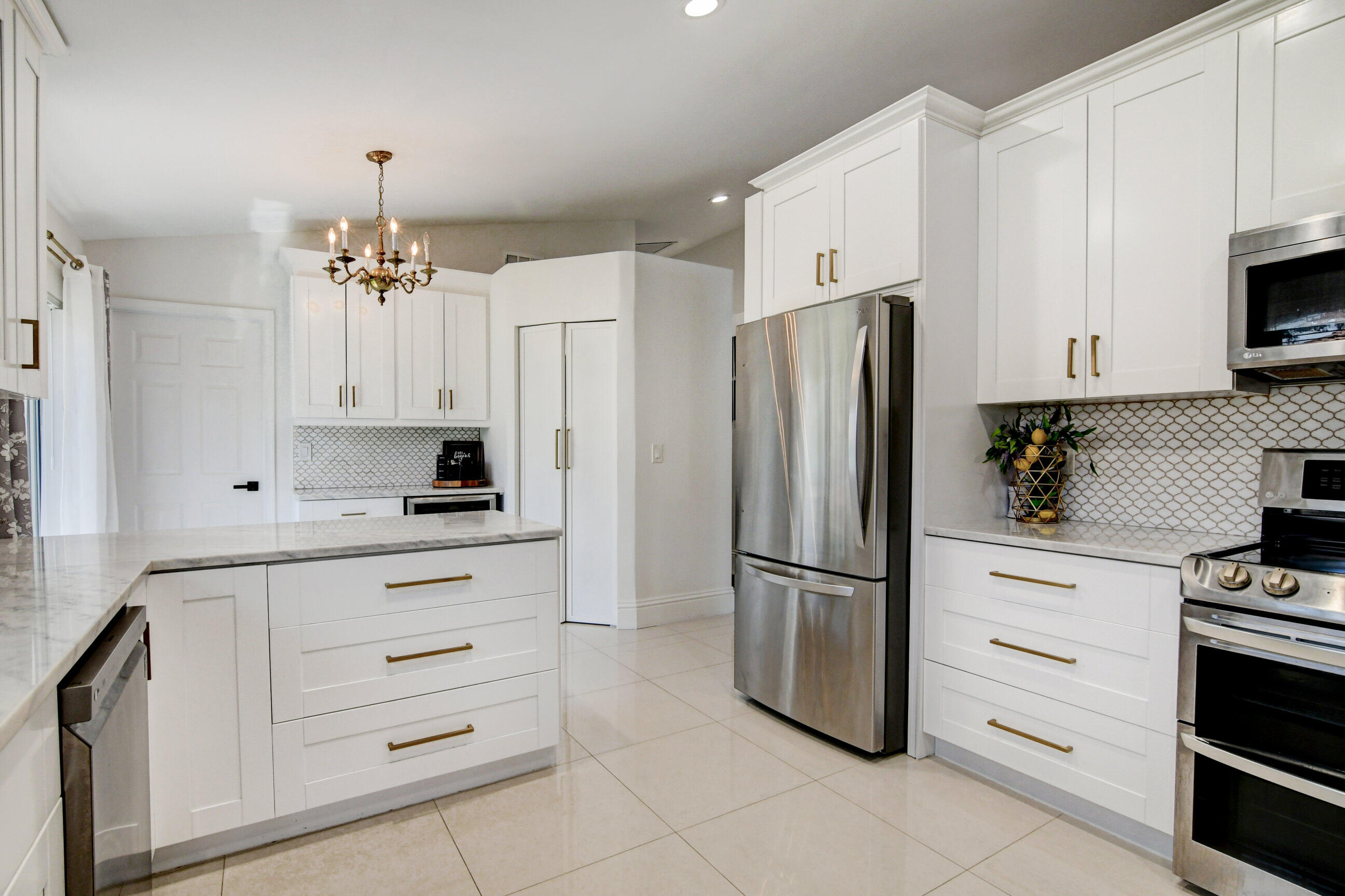 5325 Bodega Place