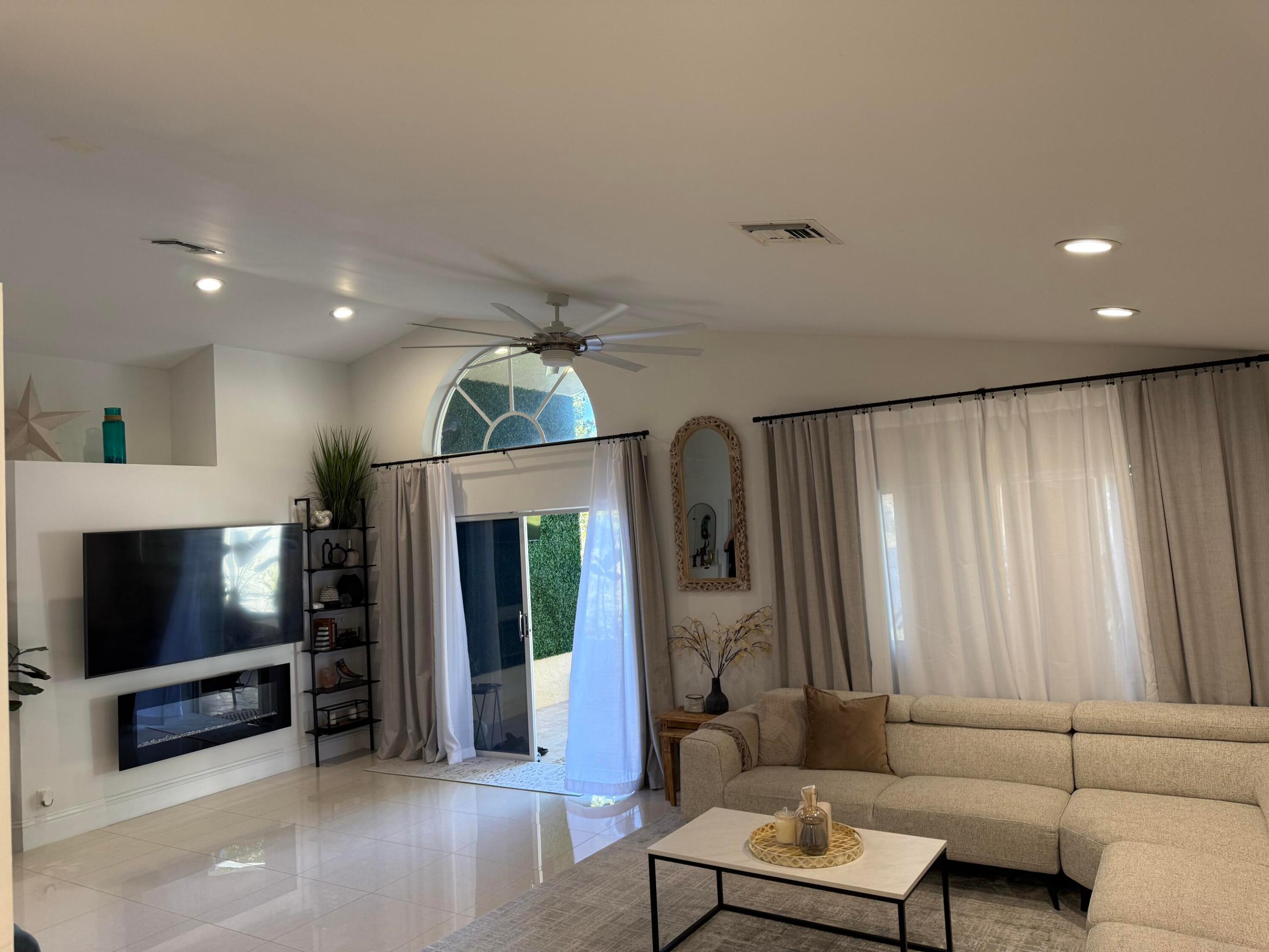 5325 Bodega Place