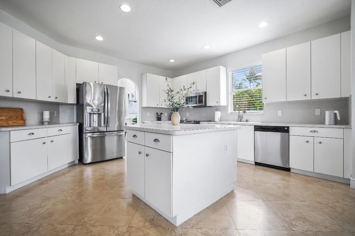 21280 Waycross Drive