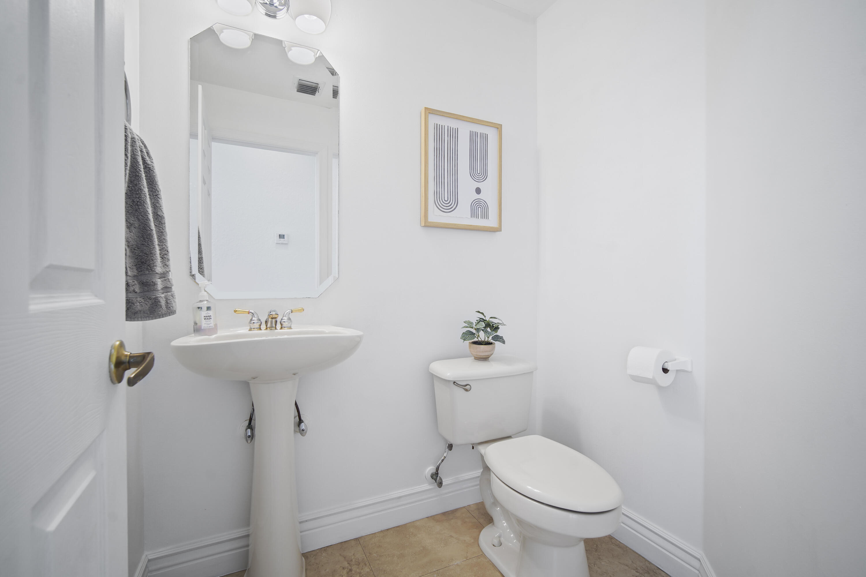 21280 Waycross Drive