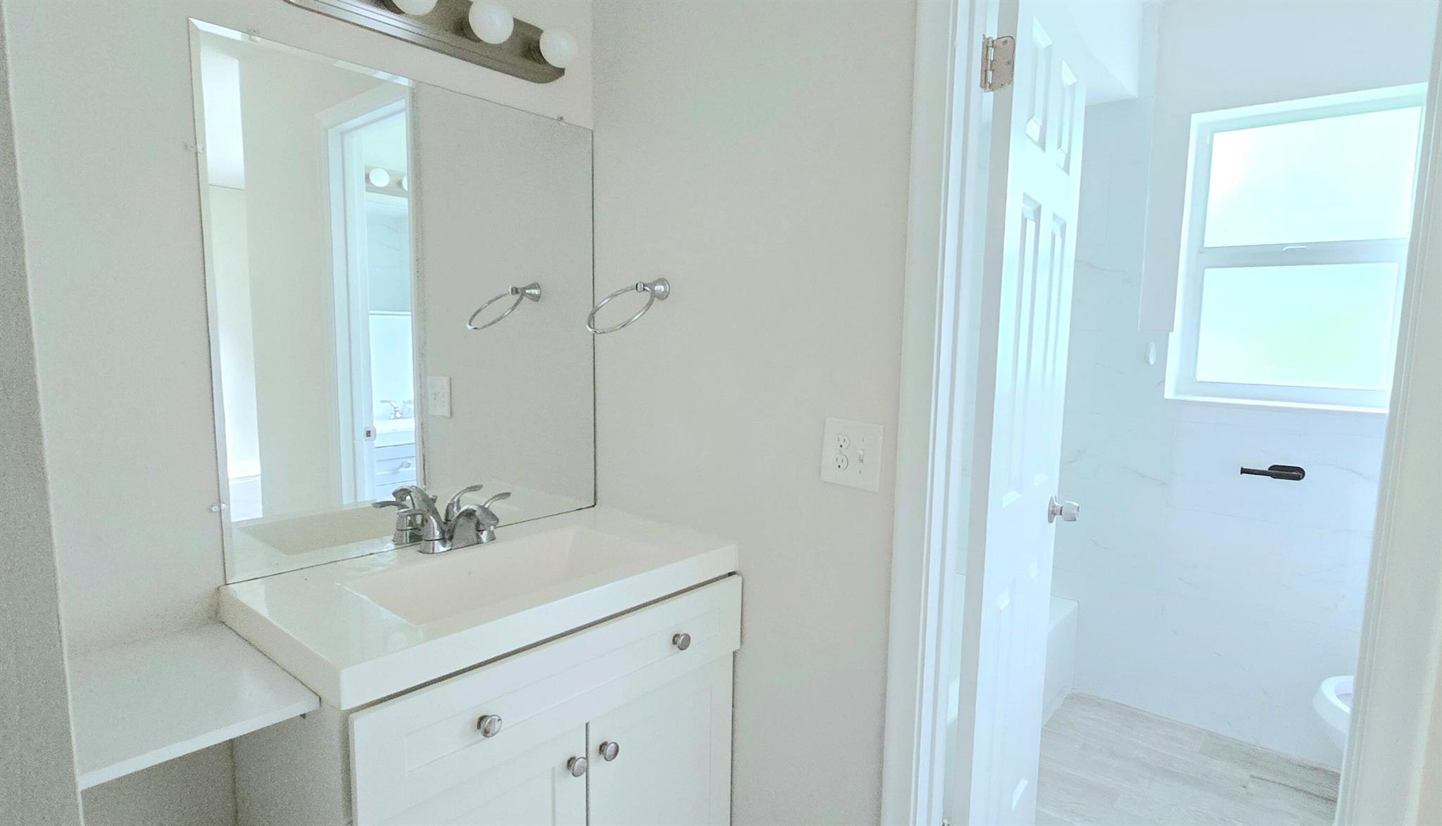 115 SW 1st Avenue 7