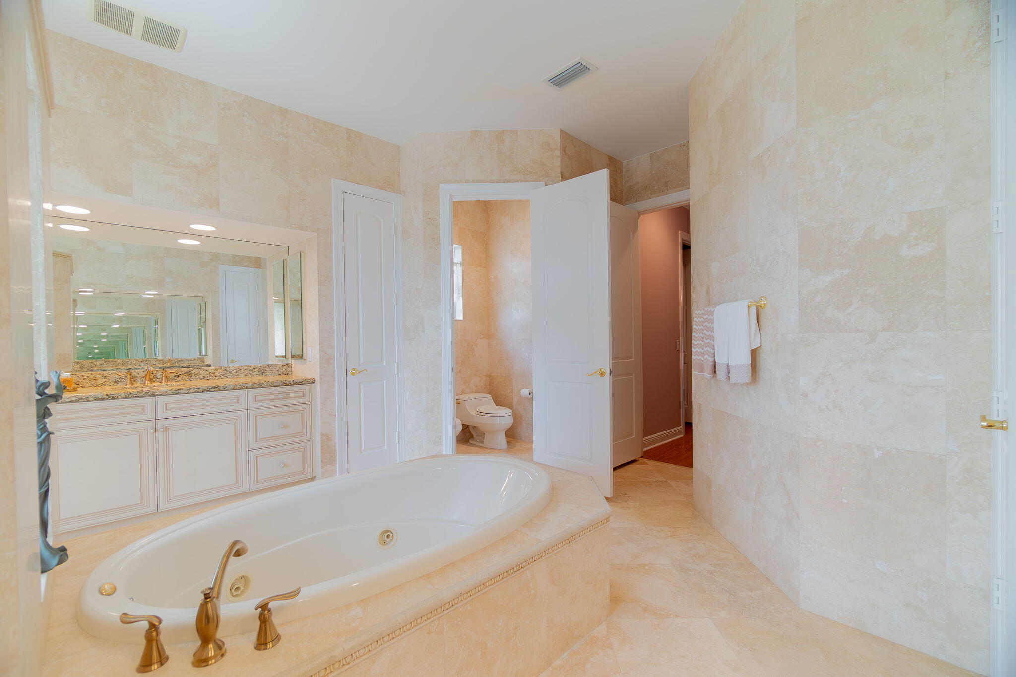 15974 Laurel Creek Drive