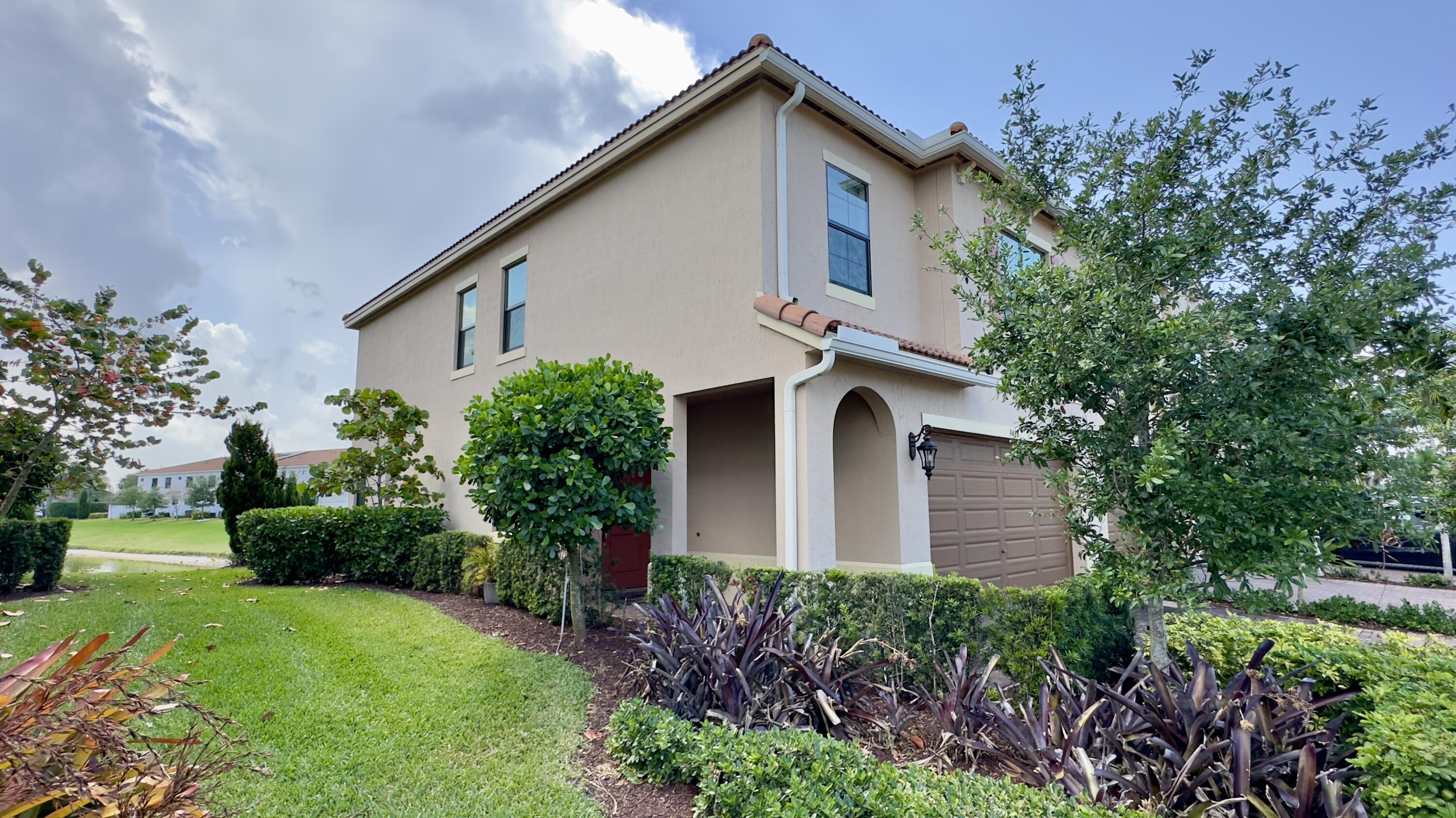 9486 Glider Way