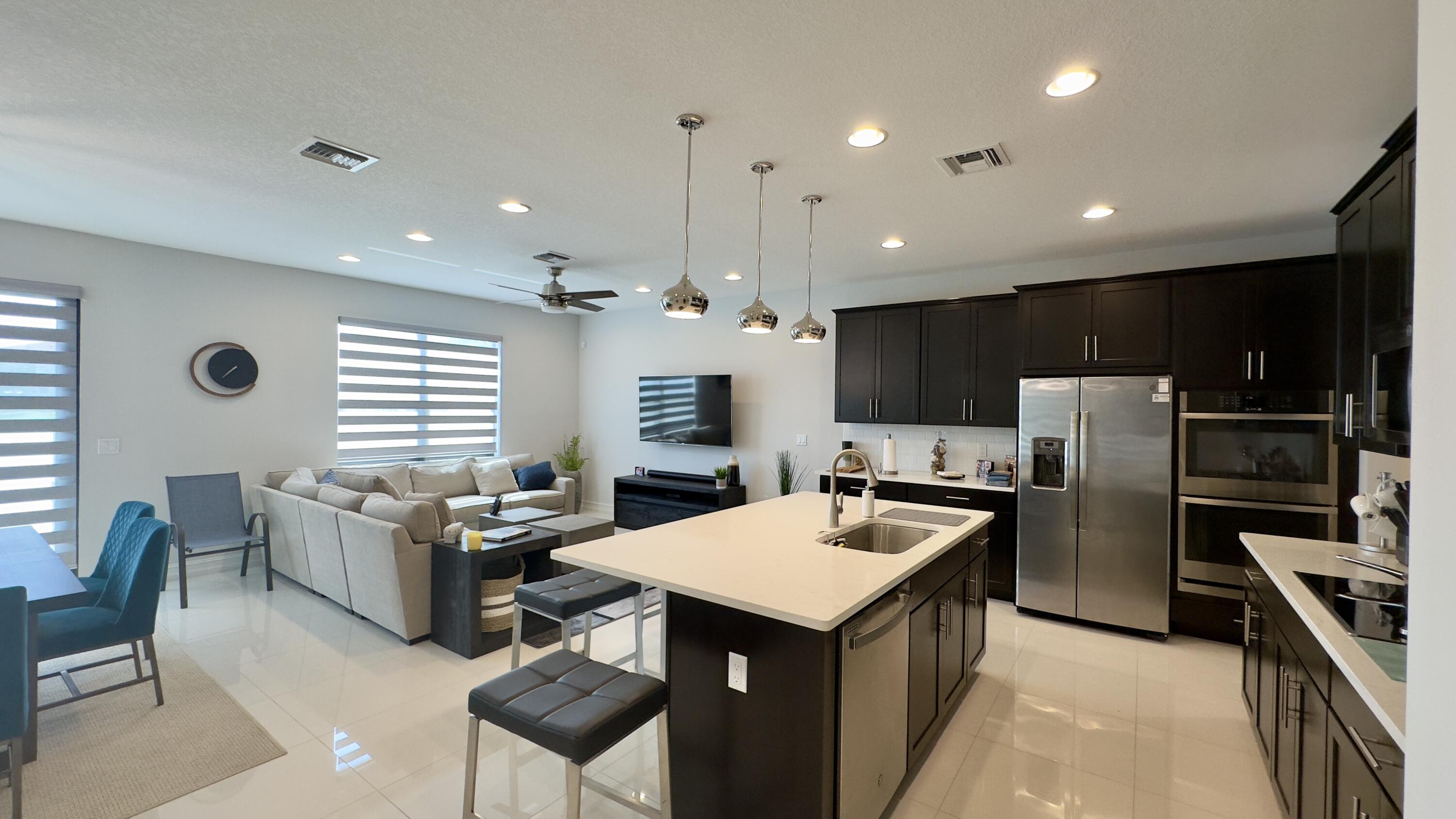 9486 Glider Way