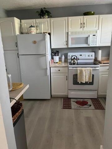 2420 Deer Creek Country Club Boulevard 305-D