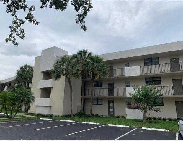 2420 Deer Creek Country Club Boulevard 305-D