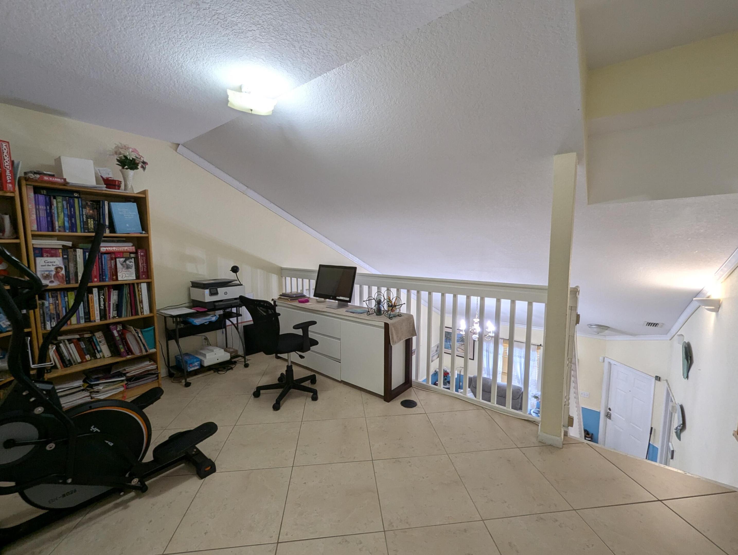 328 SE 23rd Avenue