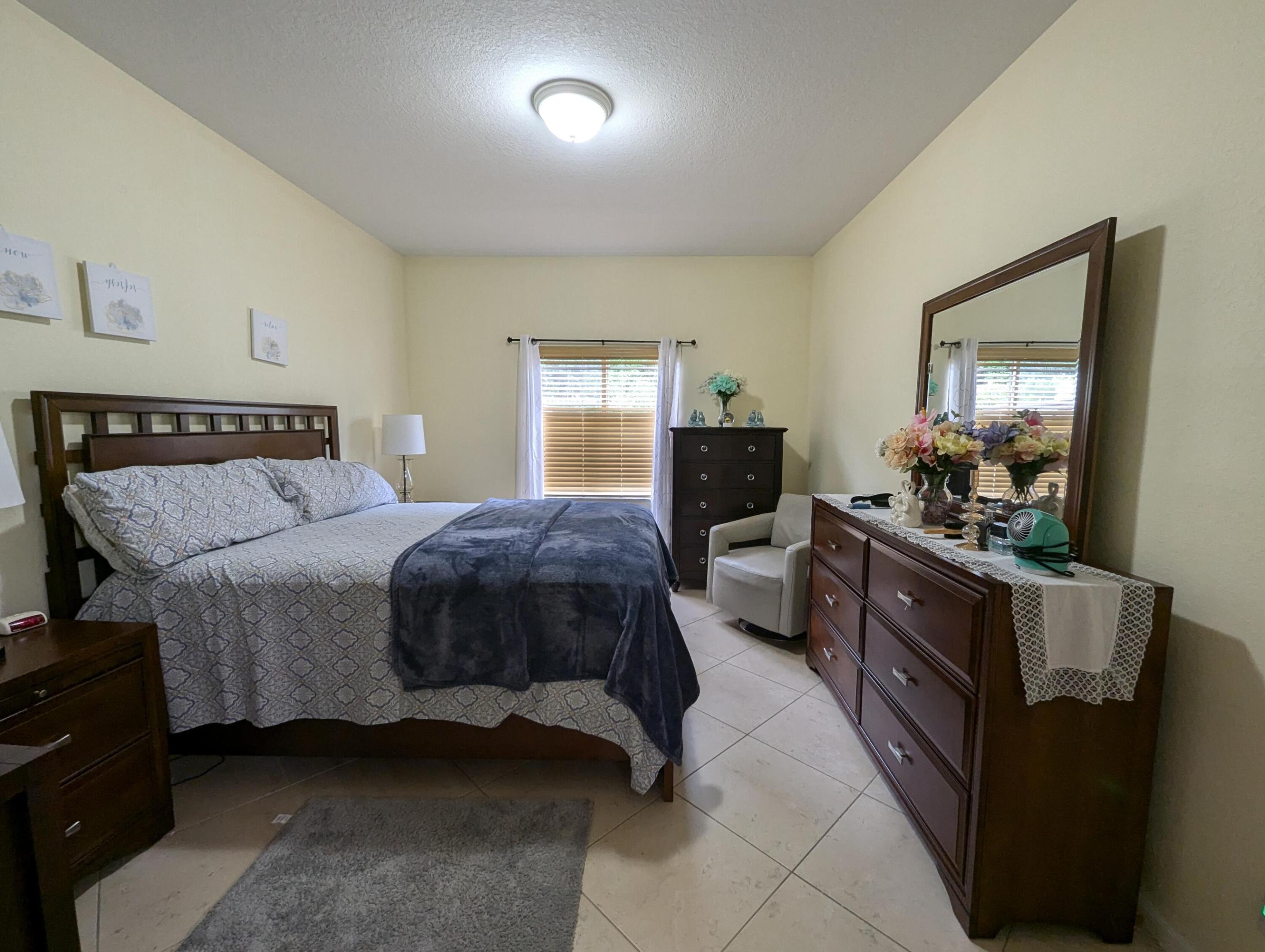 328 SE 23rd Avenue