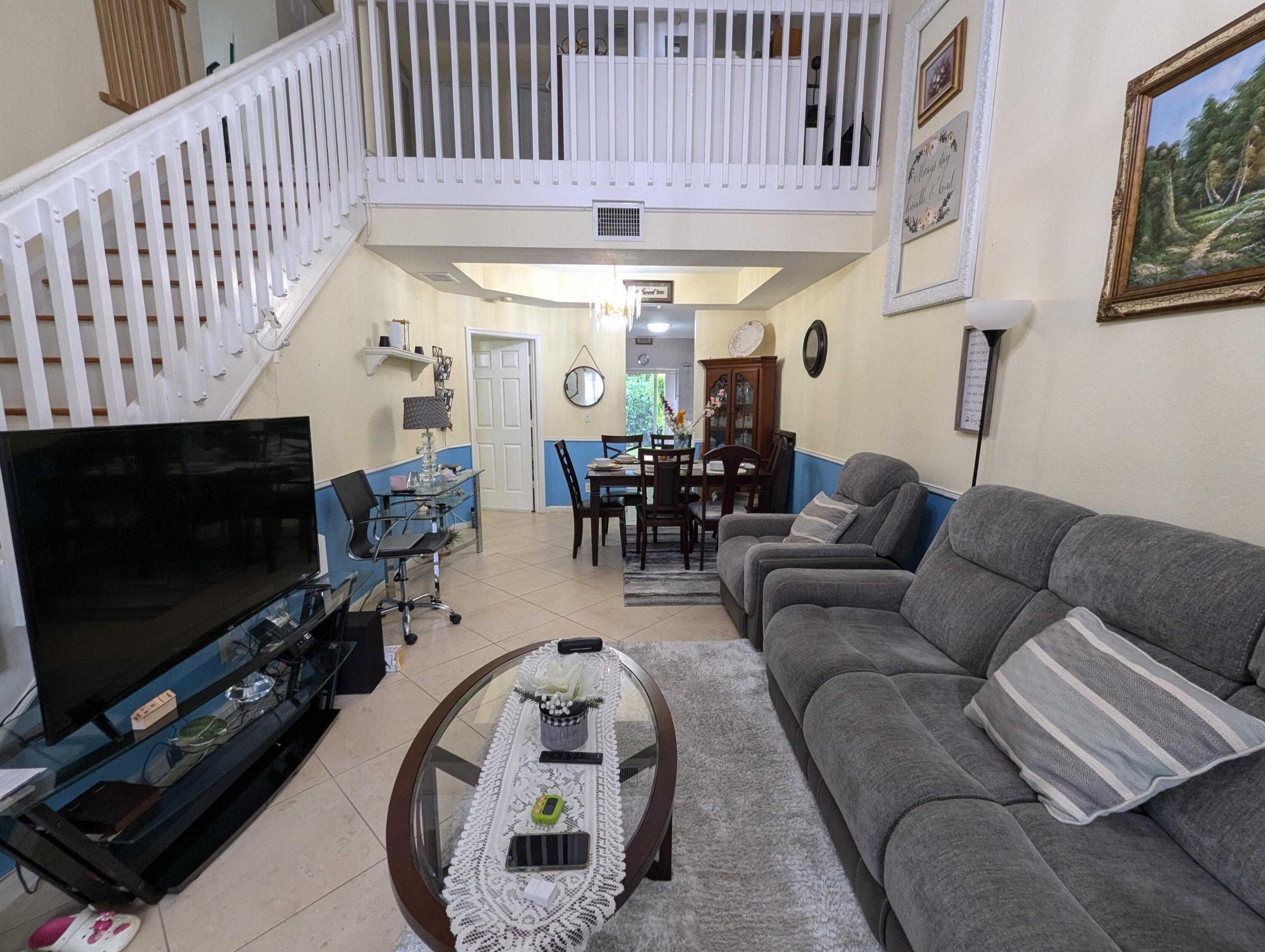 328 SE 23rd Avenue