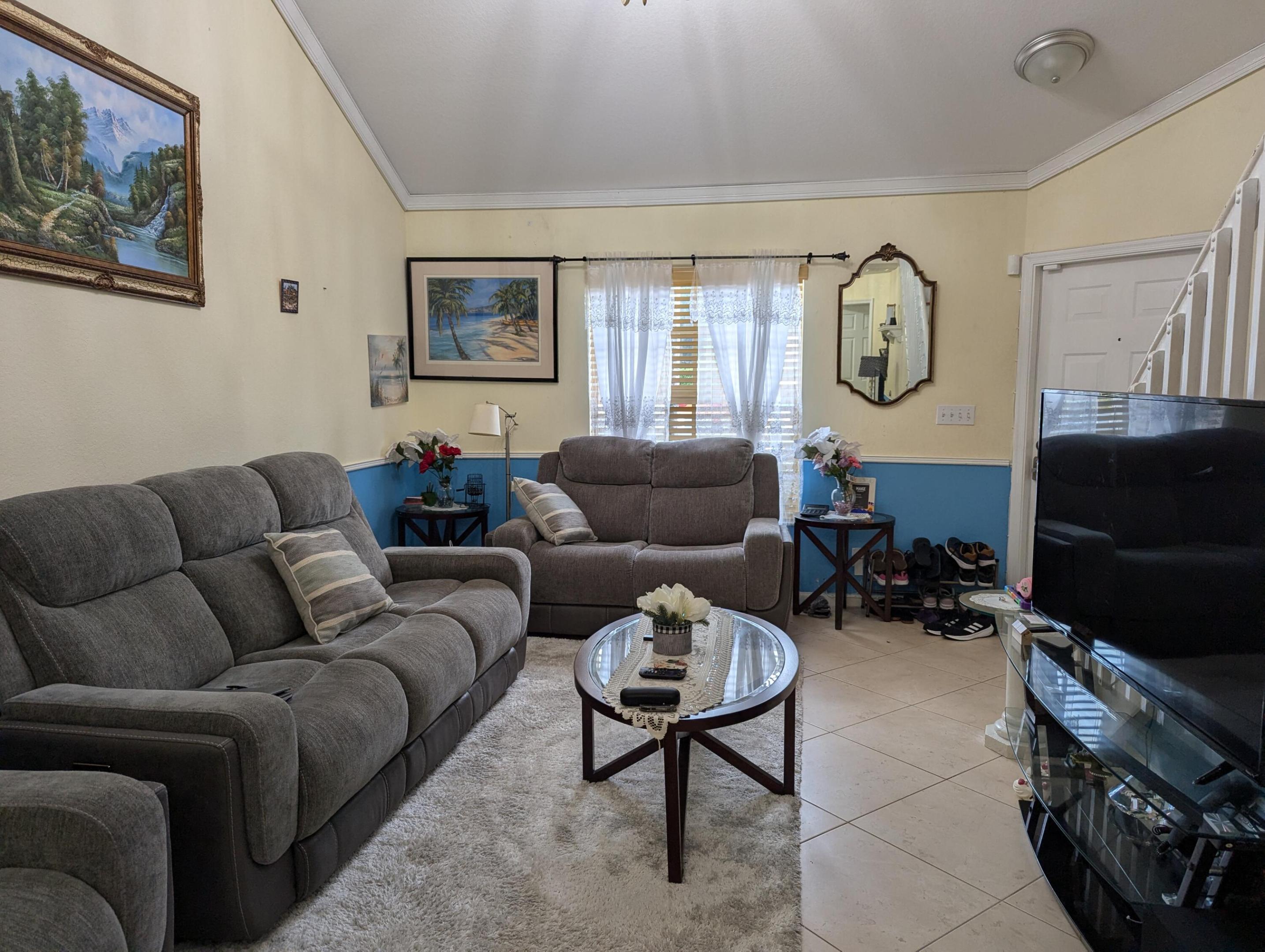 328 SE 23rd Avenue