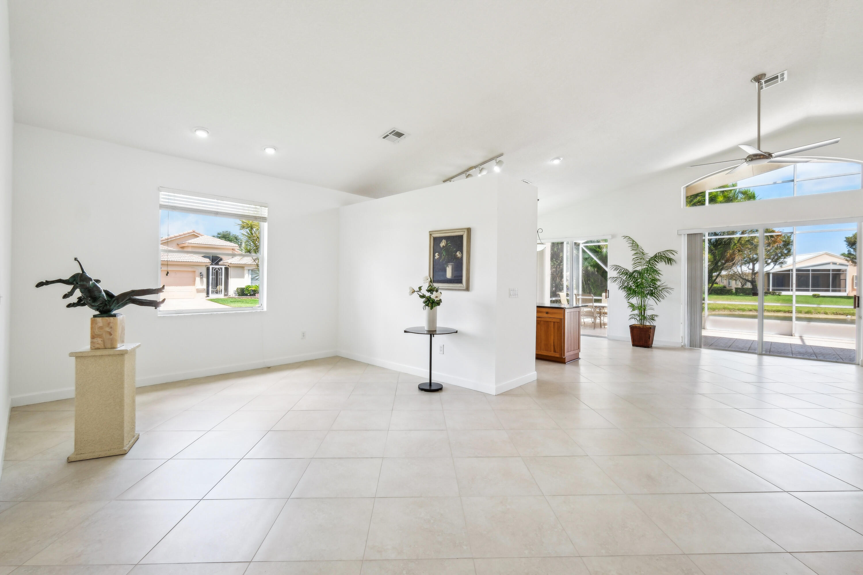 6377 N Westchester Club Drive N