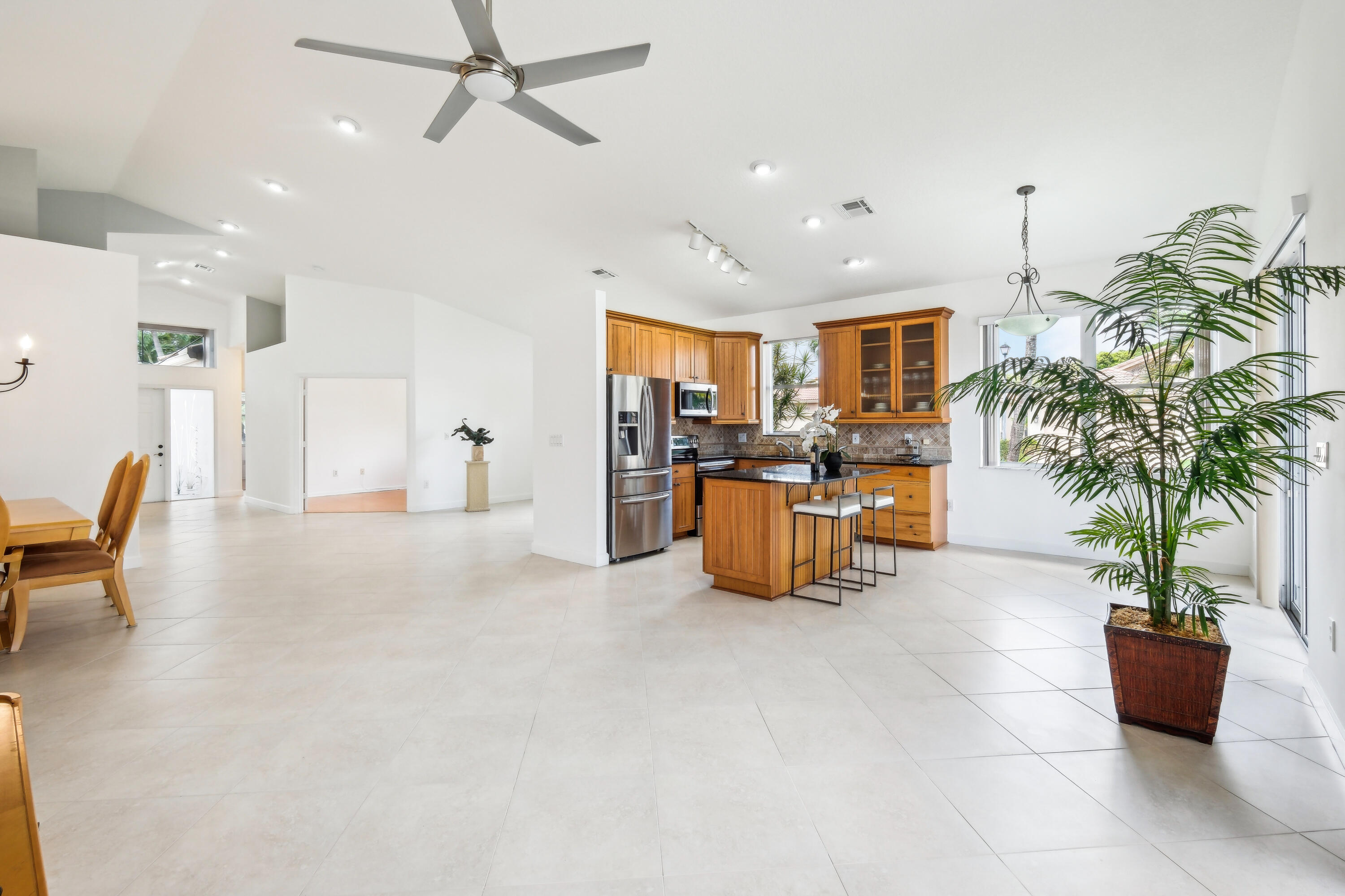 6377 N Westchester Club Drive N
