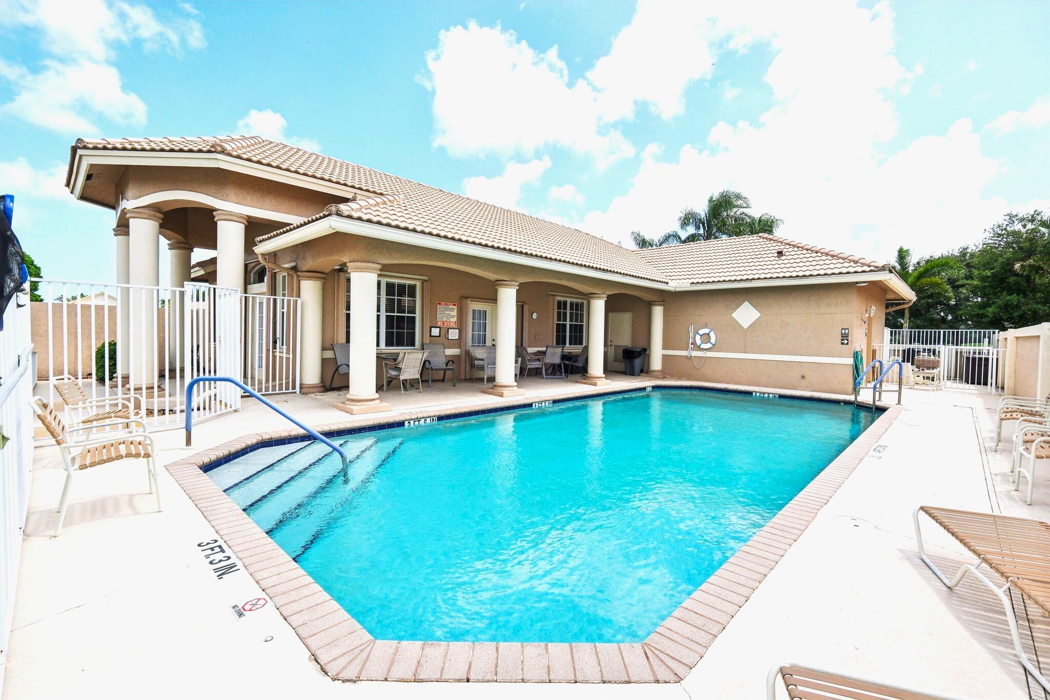 6377 N Westchester Club Drive N